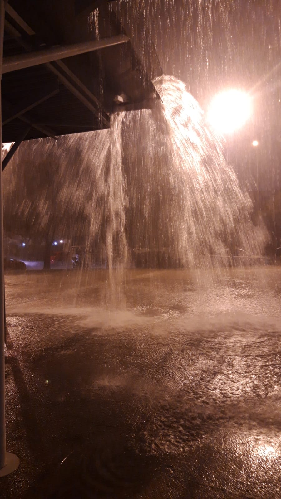 La lluvia ha caído con intensidad en Huesca capital