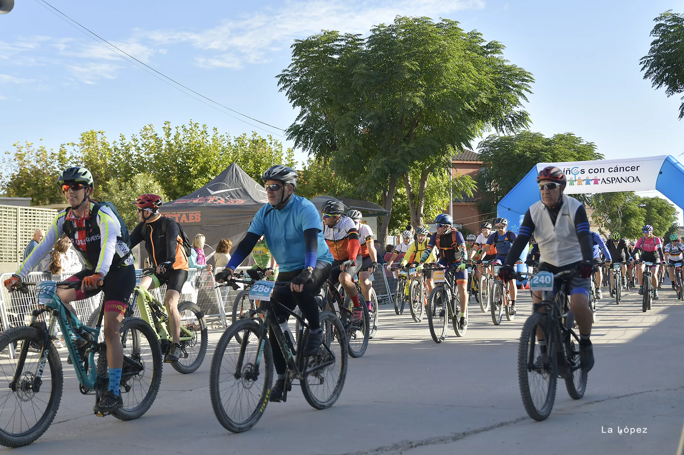 11ª BTT Aspanoa contra el cáncer infantil. Foto La López