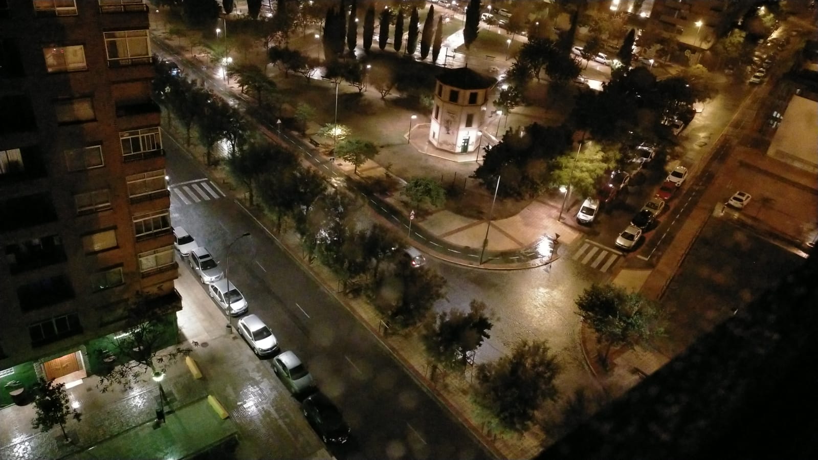 La lluvia ha caído con intensidad en Huesca capital
