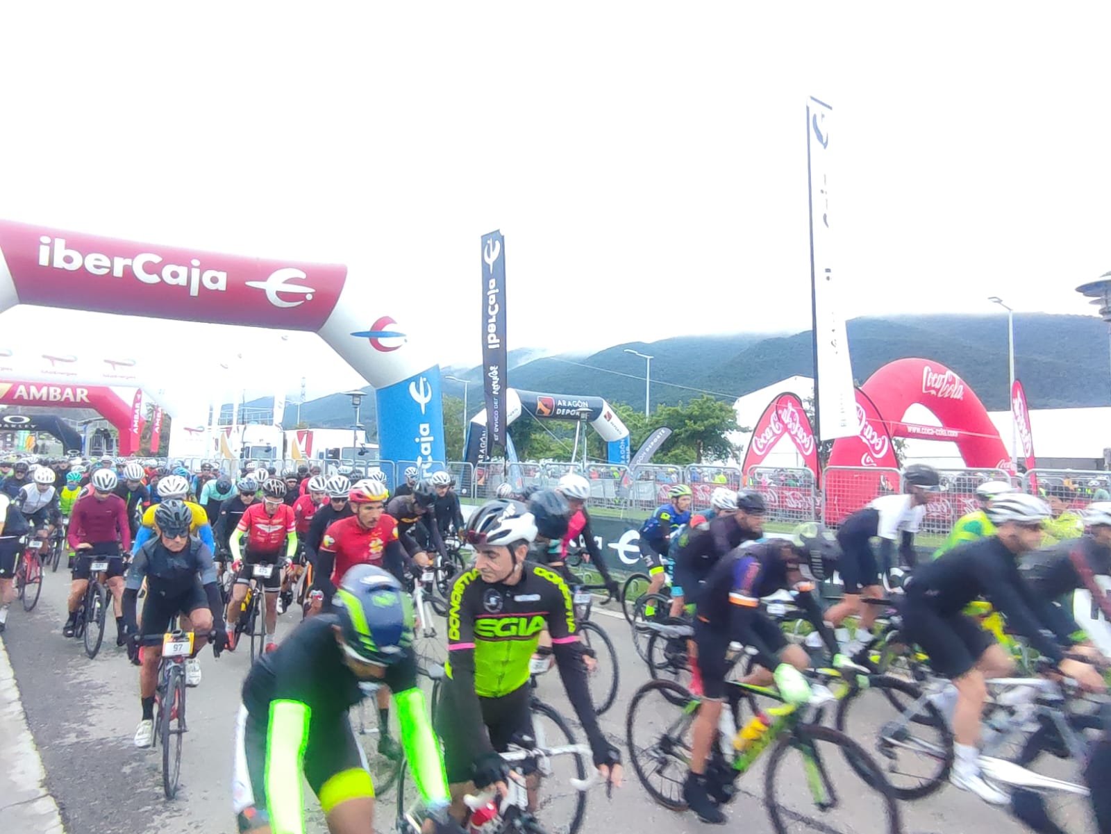 Salida de la Quebrantahuesos y la Treparriscos.