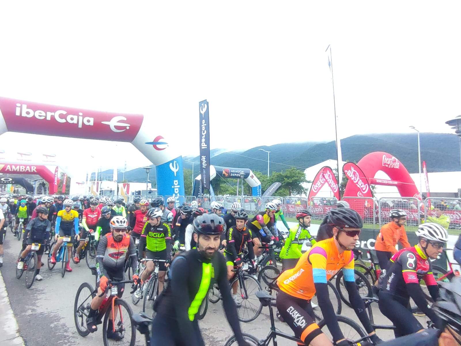 Salida de la Quebrantahuesos y la Treparriscos.