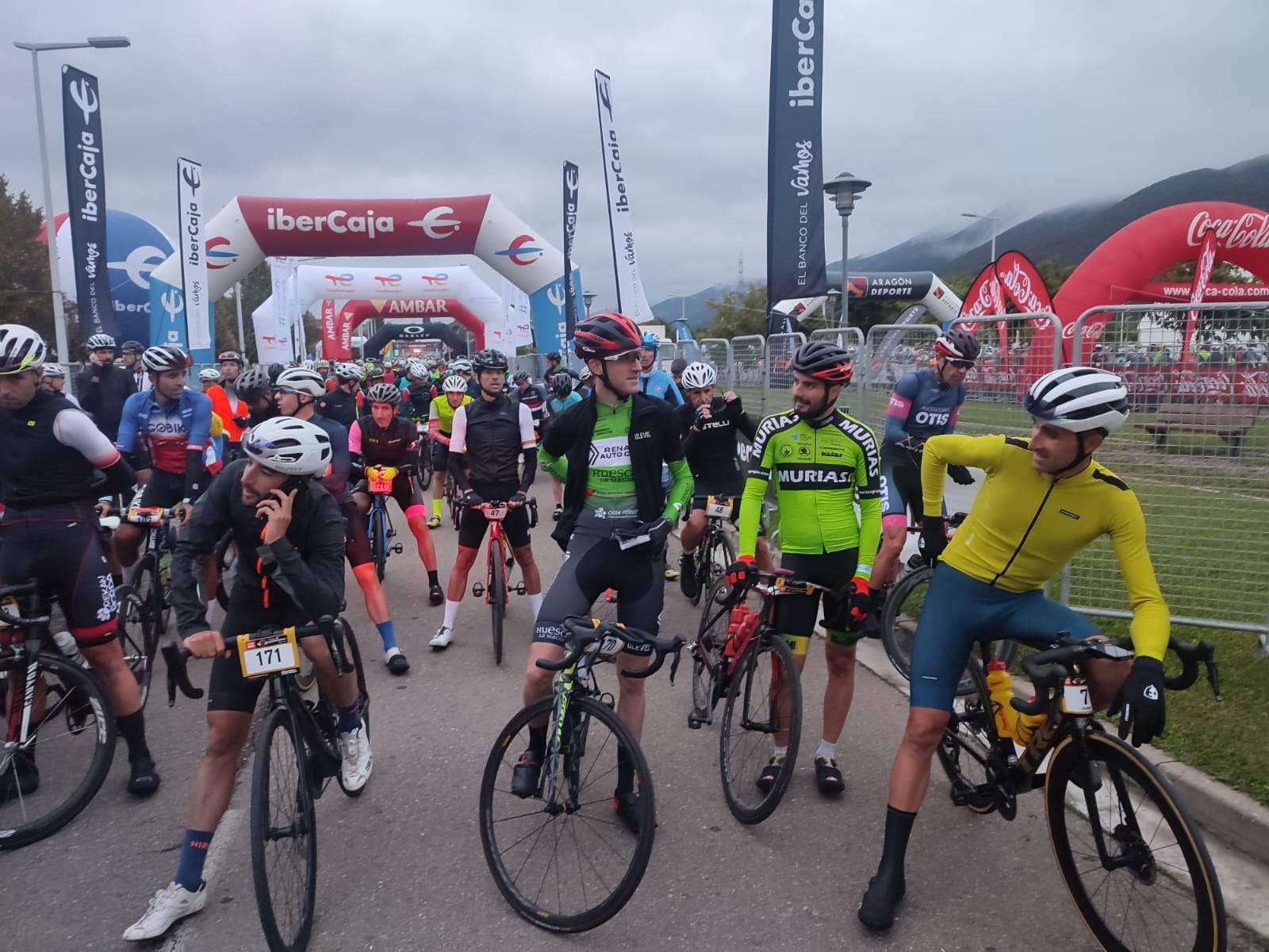 Salida de la Quebrantahuesos y la Treparriscos.