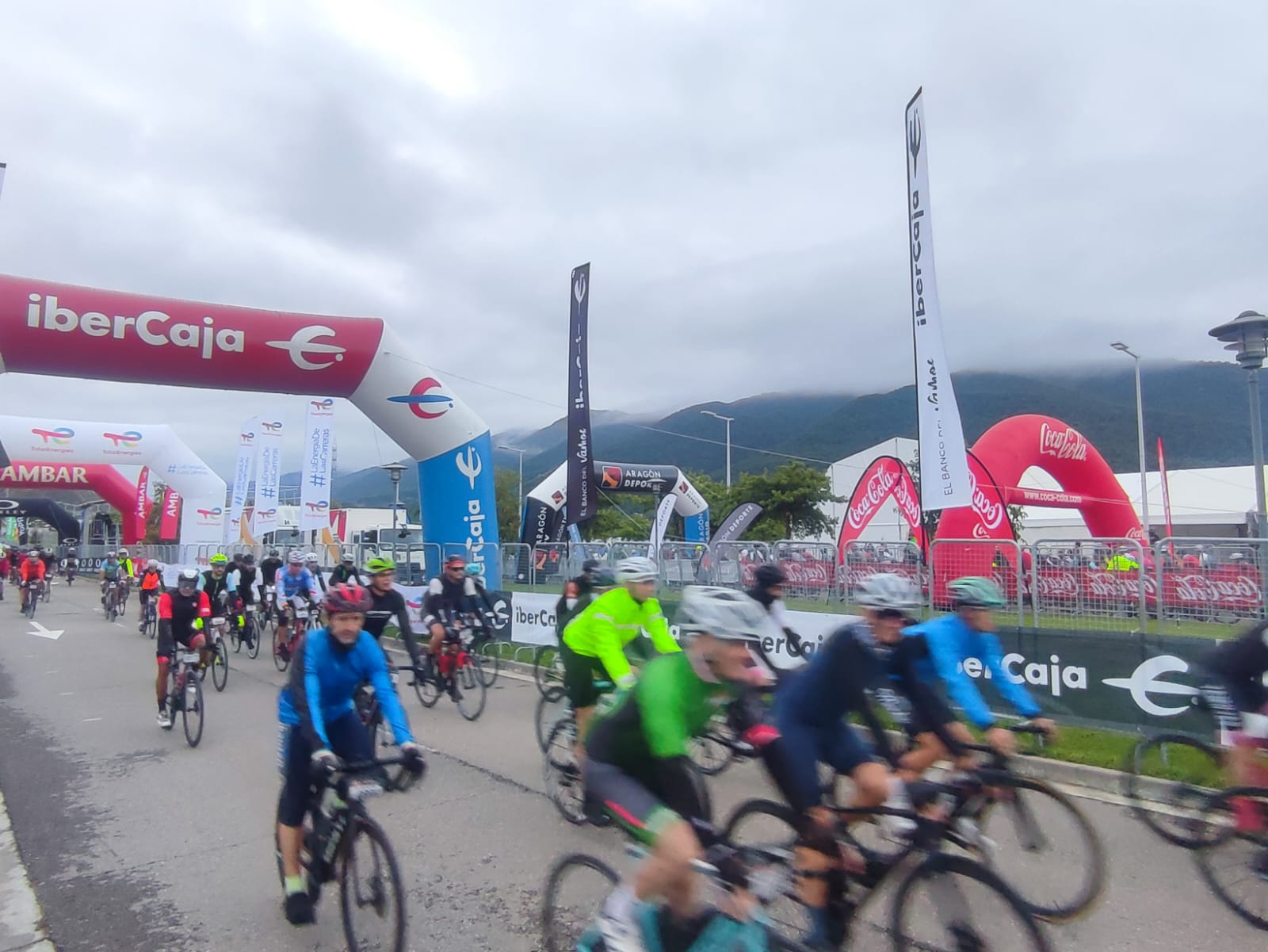 Salida de la Quebrantahuesos y la Treparriscos.