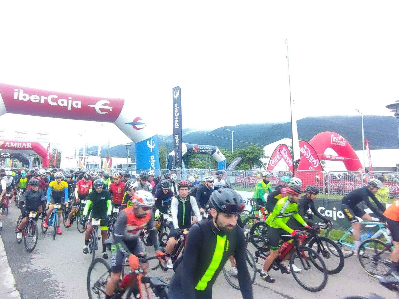 Salida de la Quebrantahuesos y la Treparriscos.