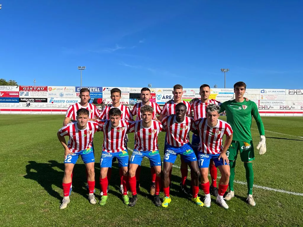 Once del Barbastro este domingo ante el Utebo. Foto: A. Mora Once del Barbastro este domingo ante el Utebo. Foto: A. Mora