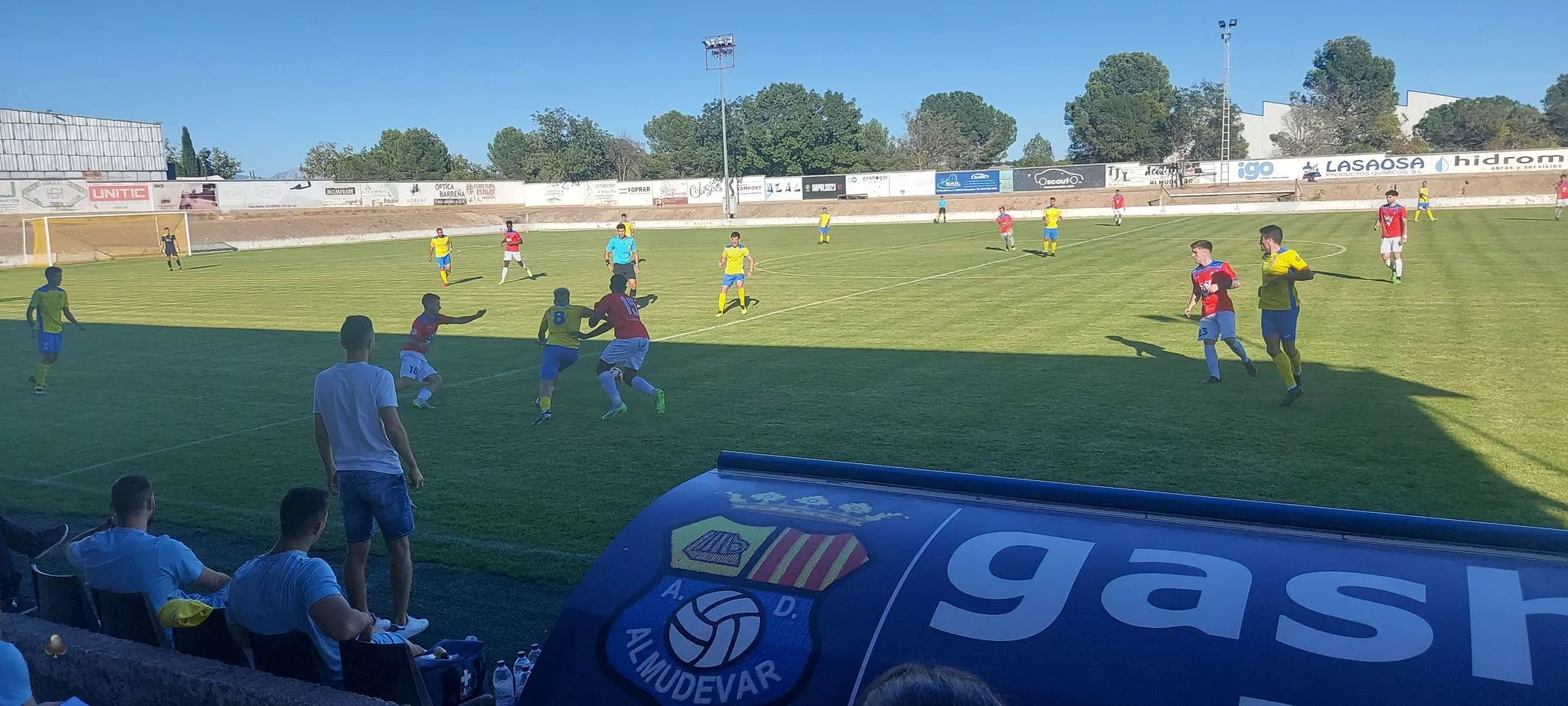 Un momento del Almudévar 3-1 Cariñena de este domingo. Un momento del Almudévar 3-1 Cariñena de este domingo.
