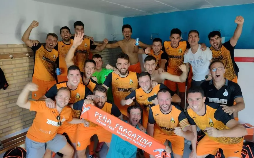 La Peña Fragatina celebra la victoria por la mínima en Lanaja. La Peña Fragatina celebra la victoria por la mínima en Lanaja.