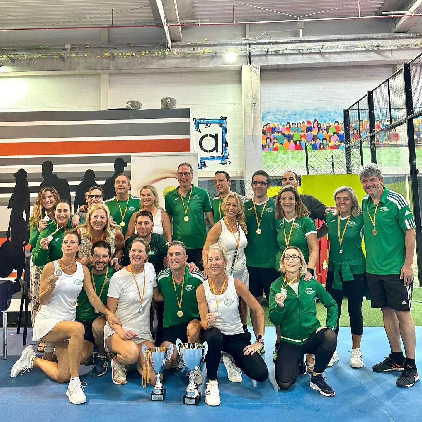 Tanto el equipo masculino como el femenino lograron este fin de semana el ascenso a la máxima categoría del pádel en Aragón