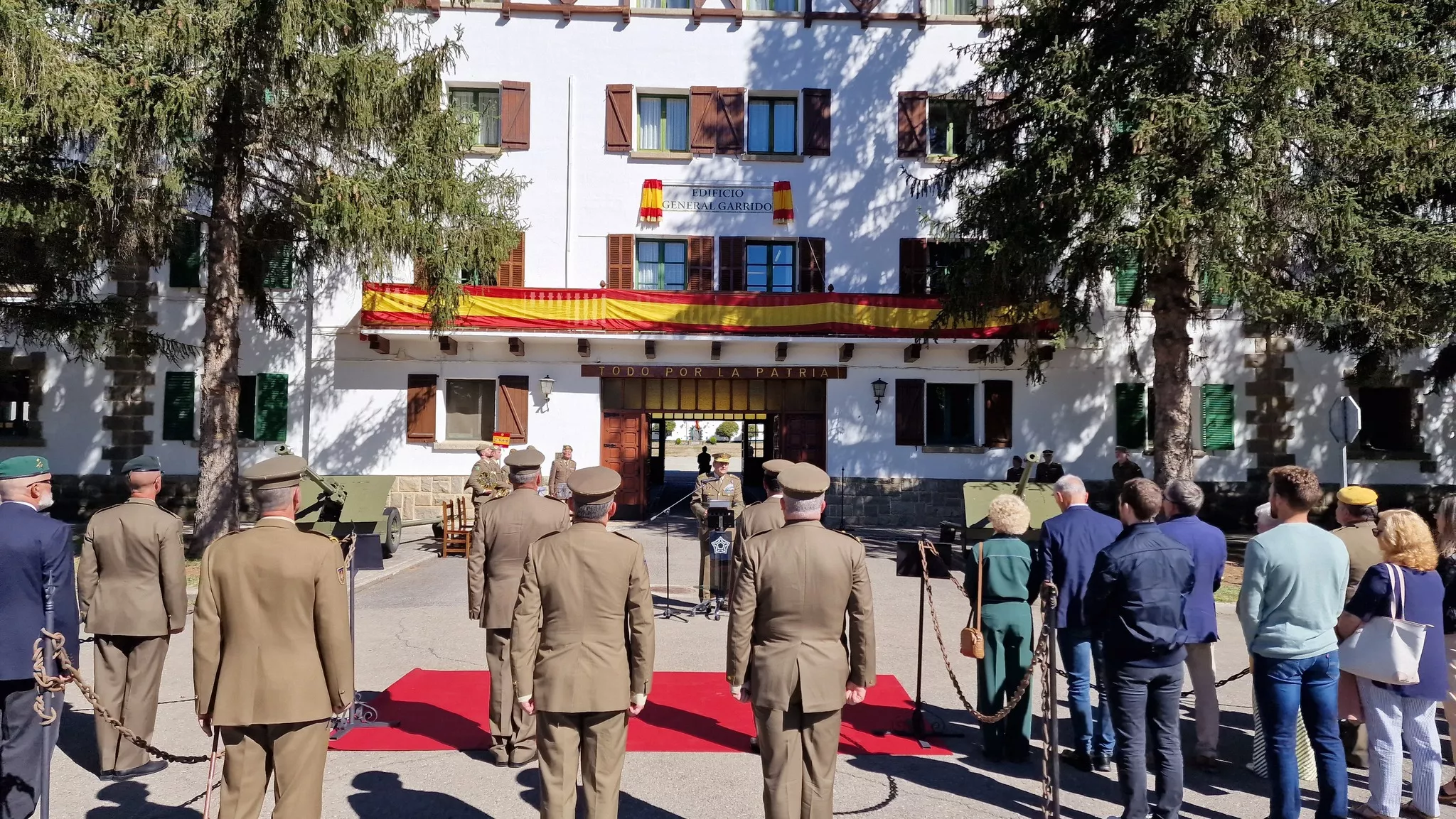 El general Rafael Garrido ya da nombre al edificio principal de la Base Discontinua Oroel de Jaca.