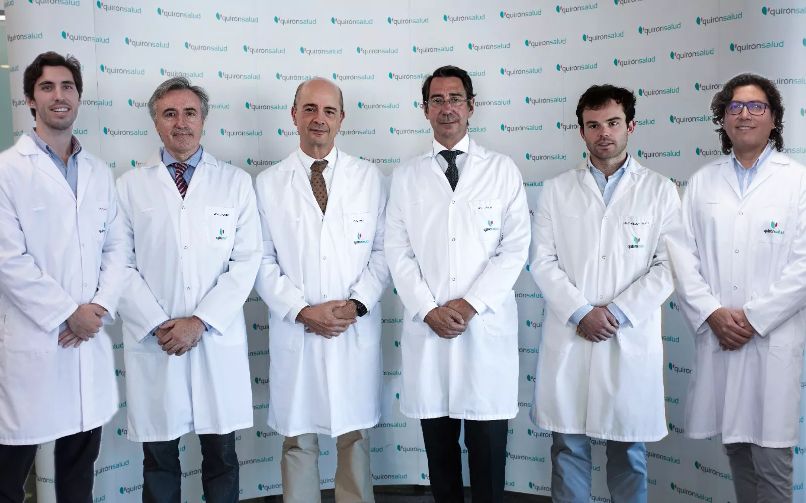 De izquierda a derecha los siguientes doctores: Martín Puzo, José Manuel Larrosa, Luis Pablo, Vicente Polo, Carlos Isanta y Ramón Fernández Quispe.