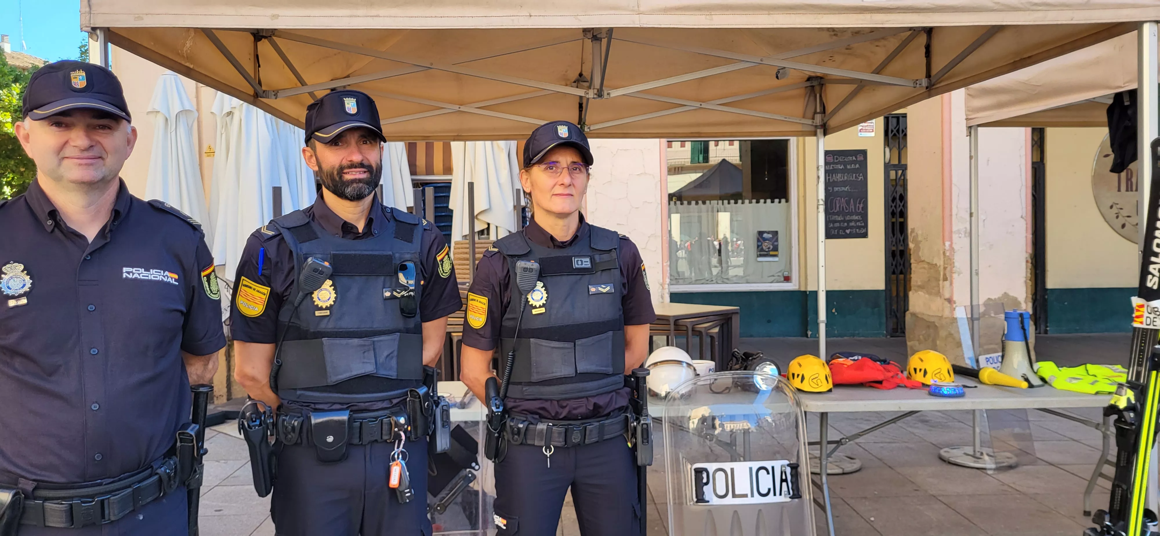 Exhibición de medio y especialidades policiales en Huesca. Foto Mercedes Manterola