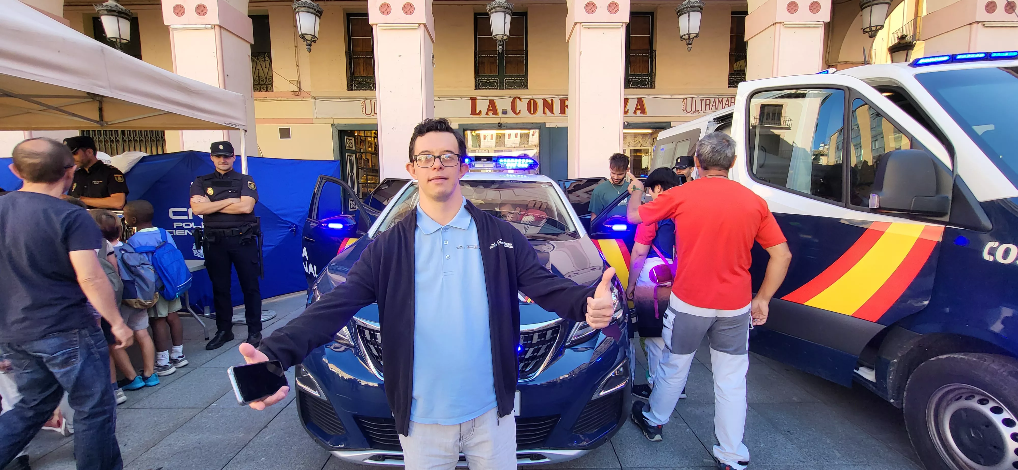 Exhibición de medio y especialidades policiales en Huesca. Foto Mercedes Manterola