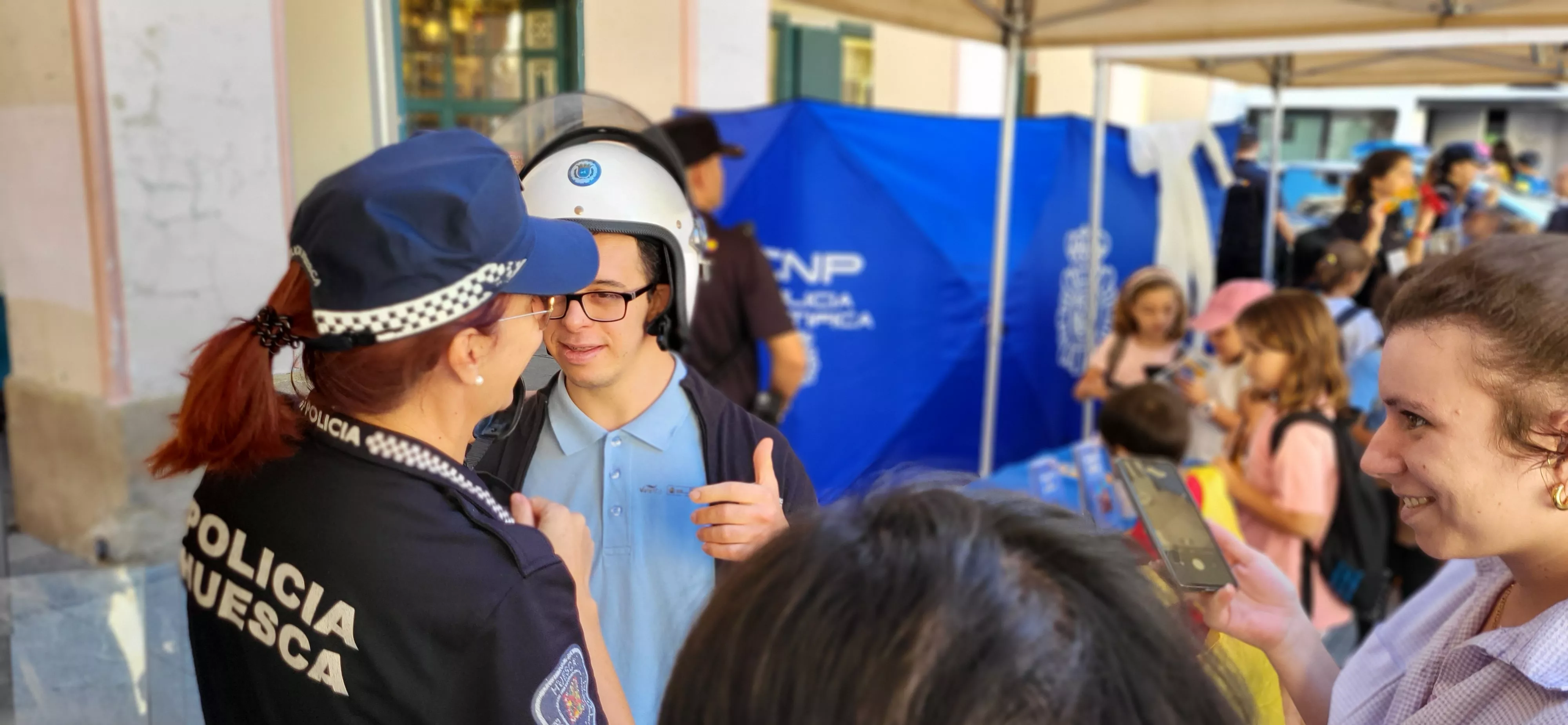 Exhibición de medio y especialidades policiales en Huesca. Foto Mercedes Manterola