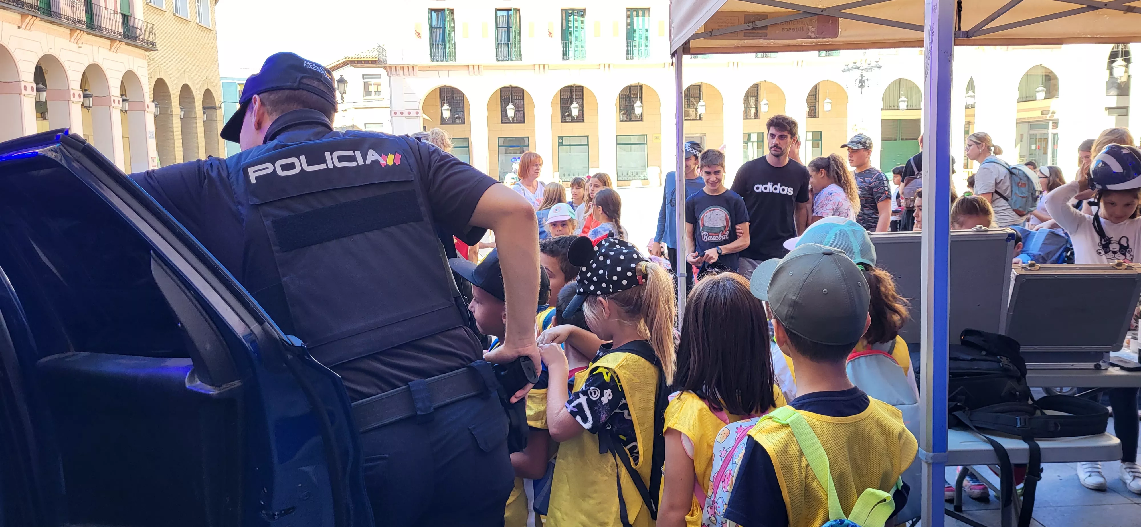 Exhibición de medio y especialidades policiales en Huesca. Foto Mercedes Manterola