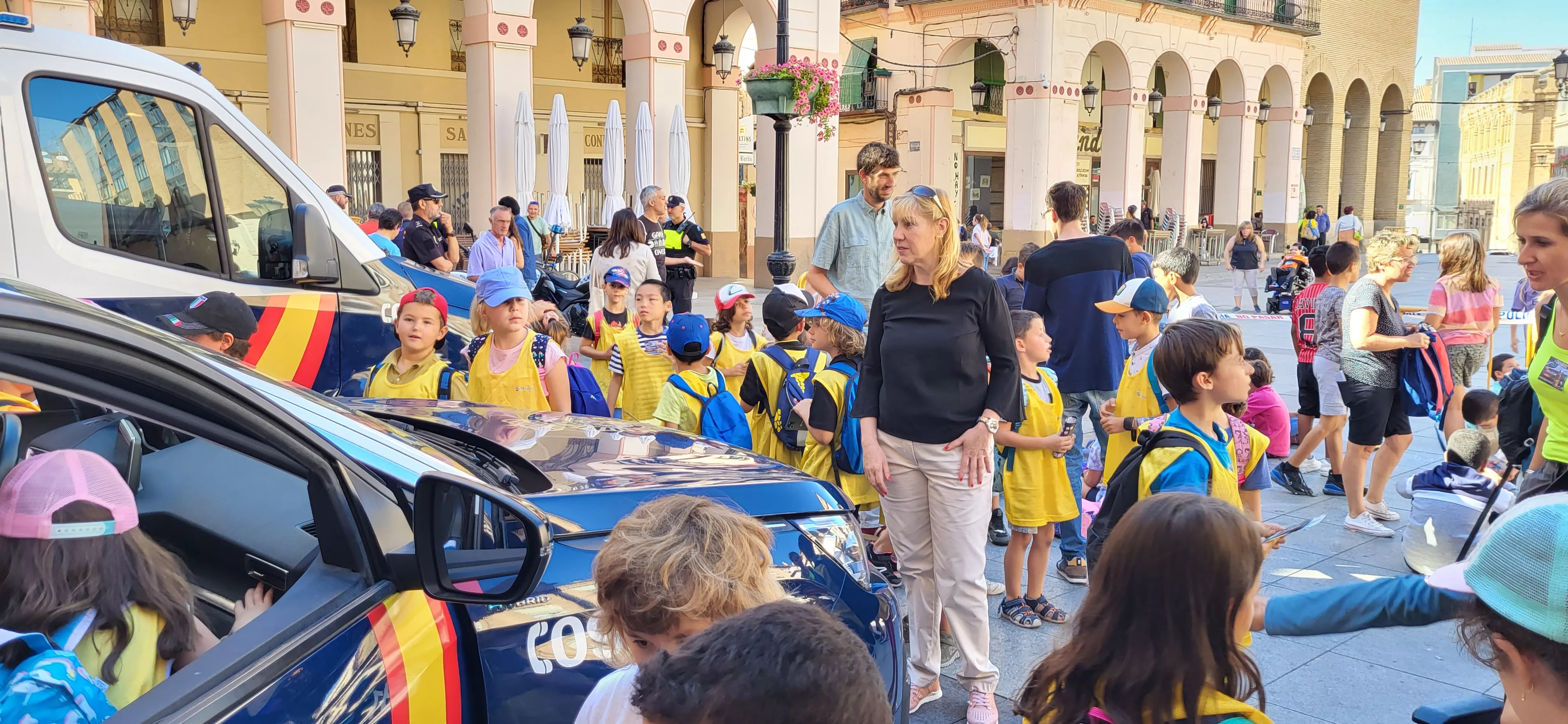 Exhibición de medio y especialidades policiales en Huesca. Foto Mercedes Manterola