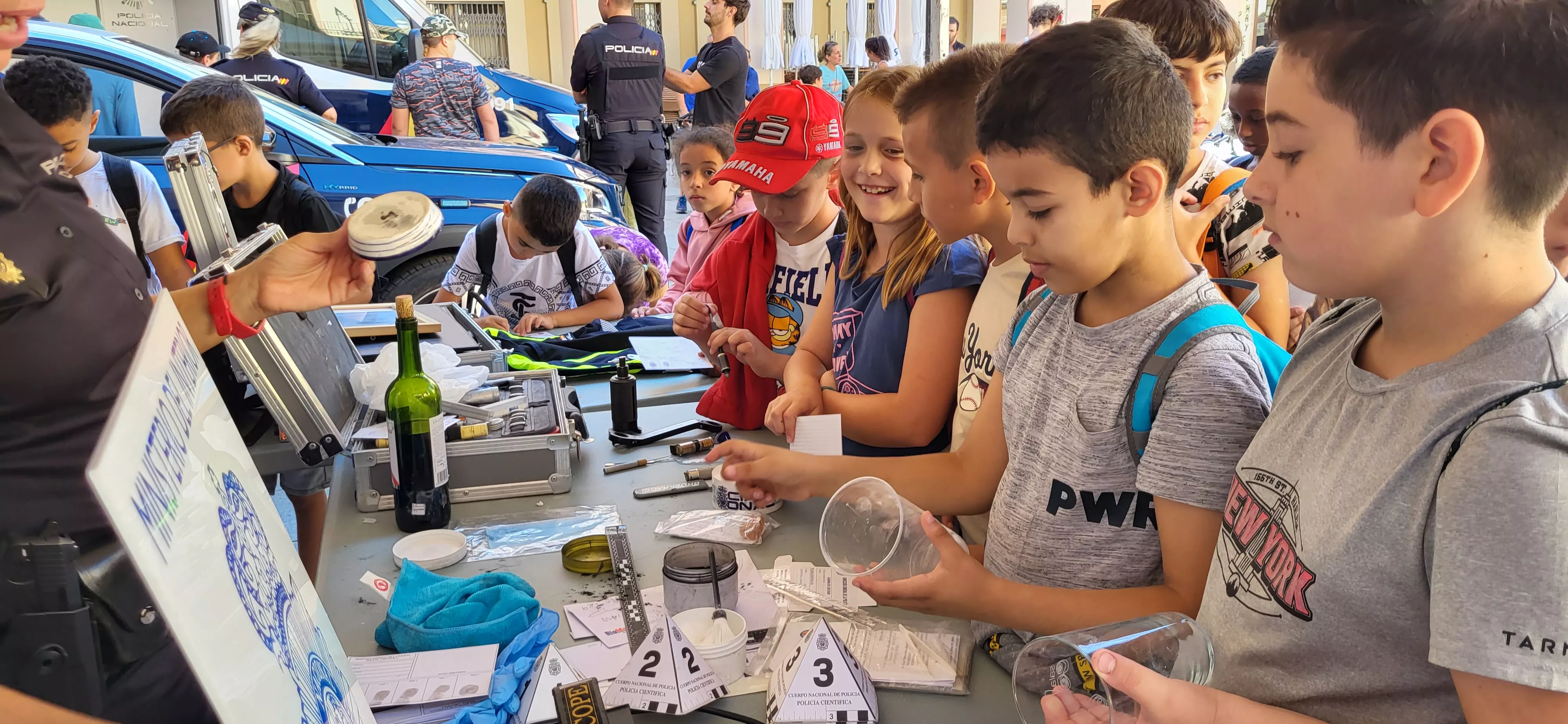 Exhibición de medio y especialidades policiales en Huesca. Foto Mercedes Manterola