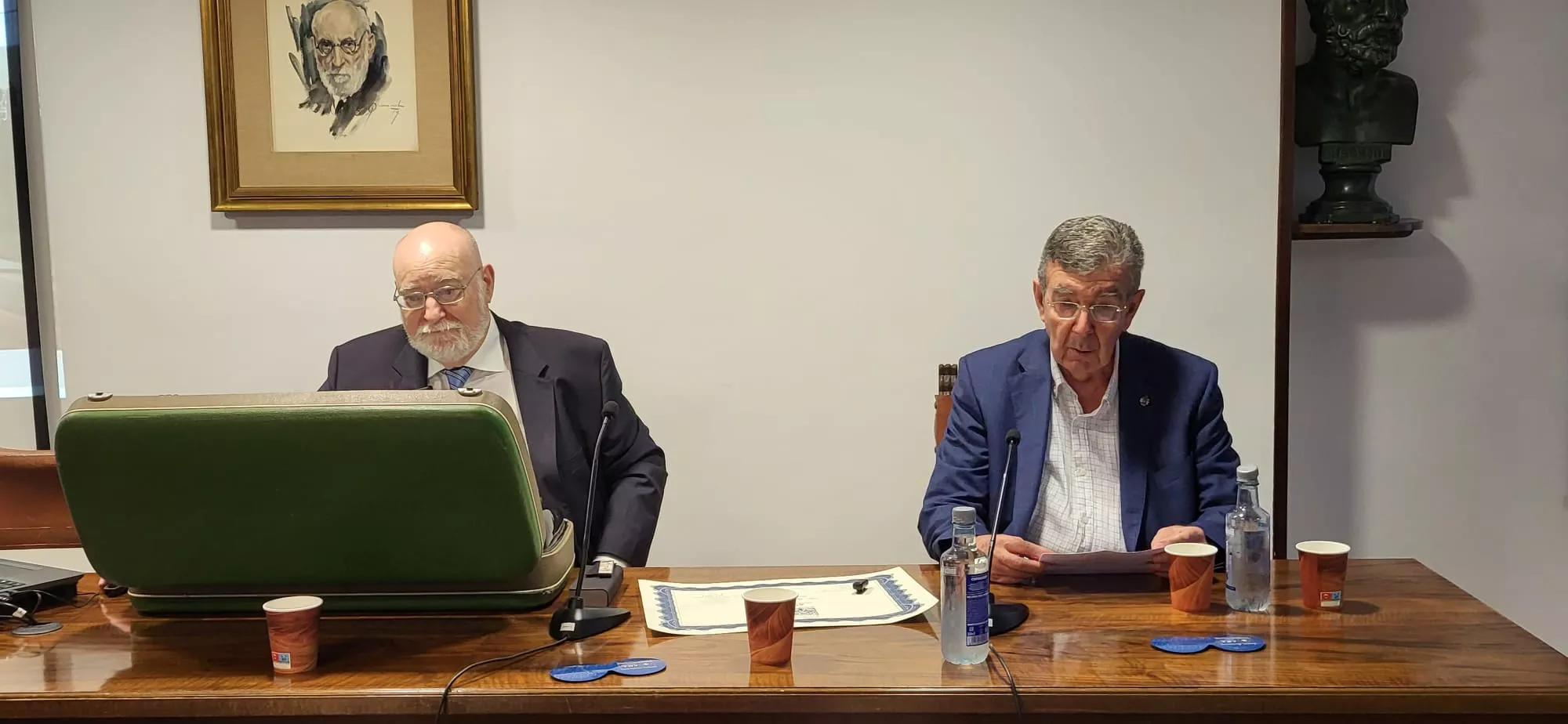 Lectura del Discurso de Ingreso en Asemeya de Ángel Escolán Gelos
