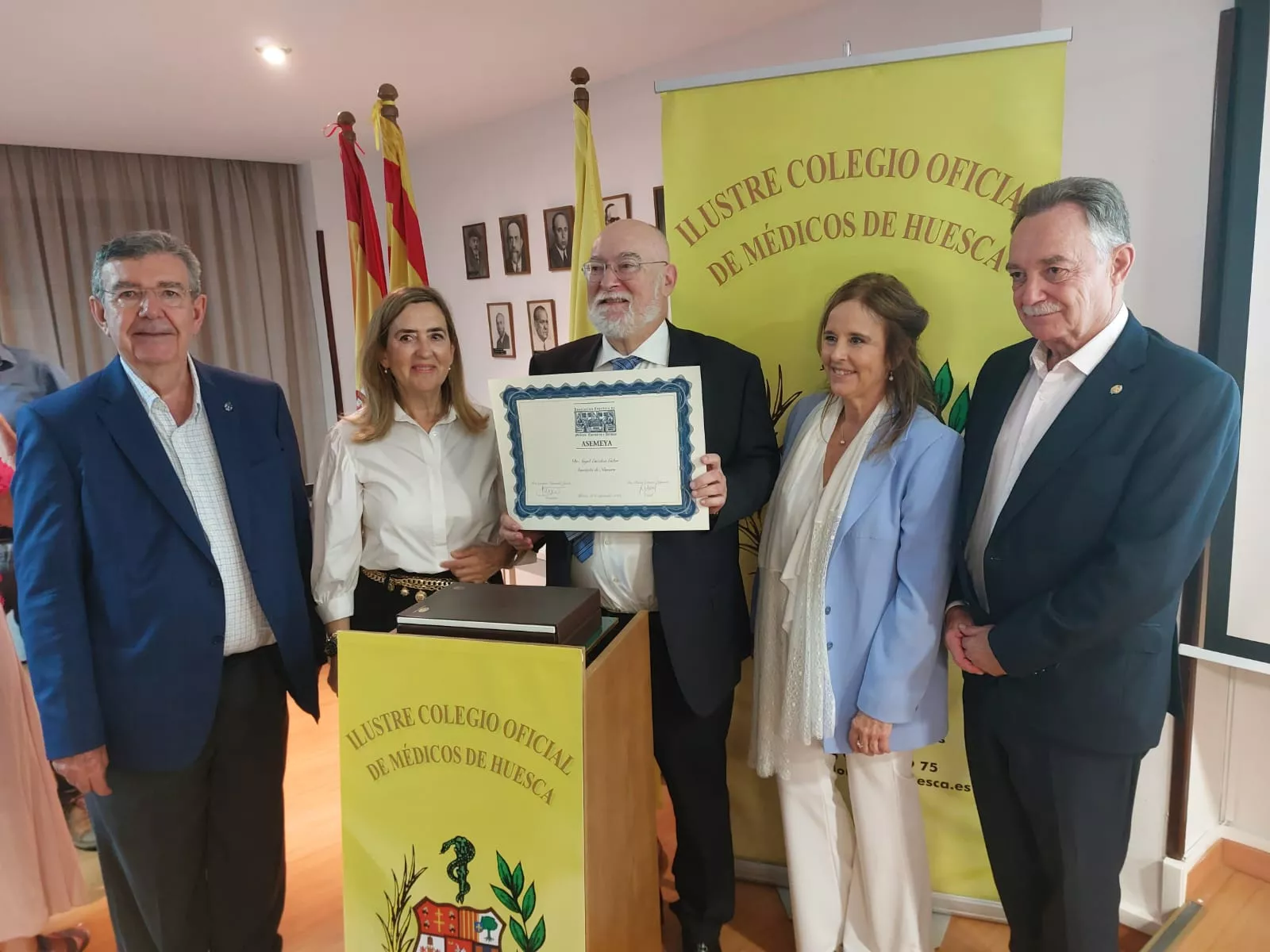 Lectura del Discurso de Ingreso en Asemeya de Ángel Escolán Gelos