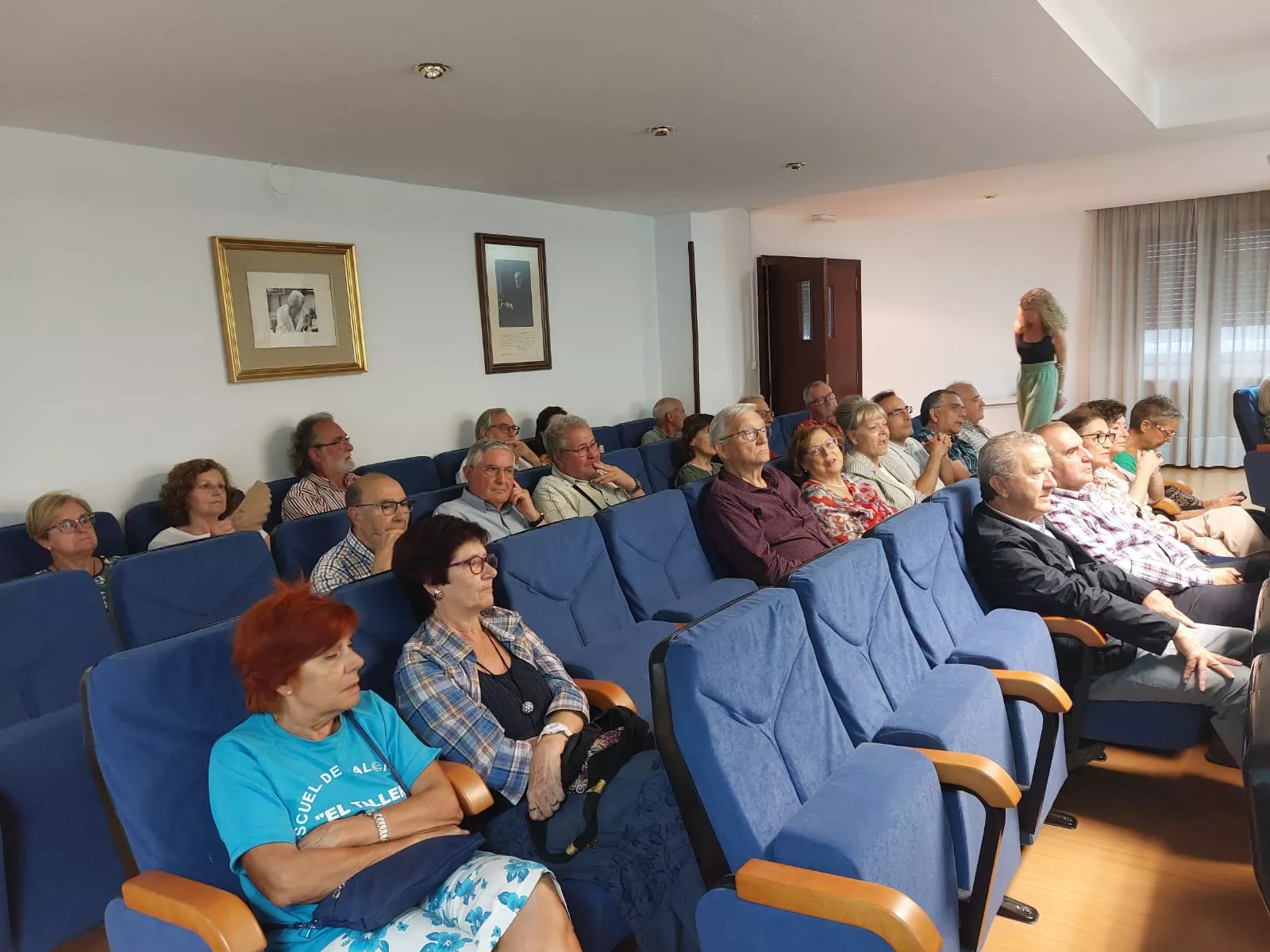Lectura del Discurso de Ingreso en Asemeya de Ángel Escolán Gelos