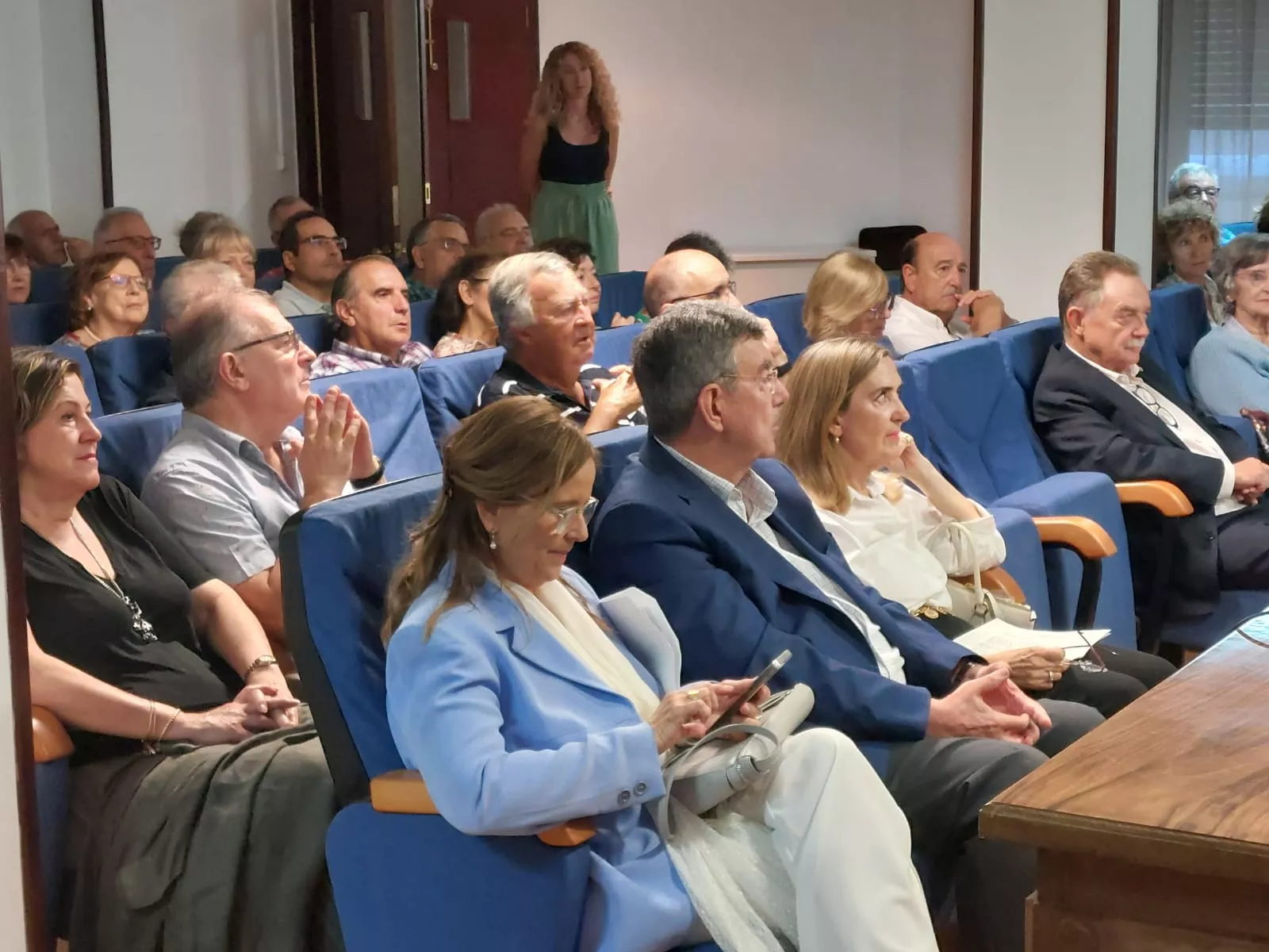 5Lectura del Discurso de Ingreso en Asemeya de Ángel Escolán Gelos