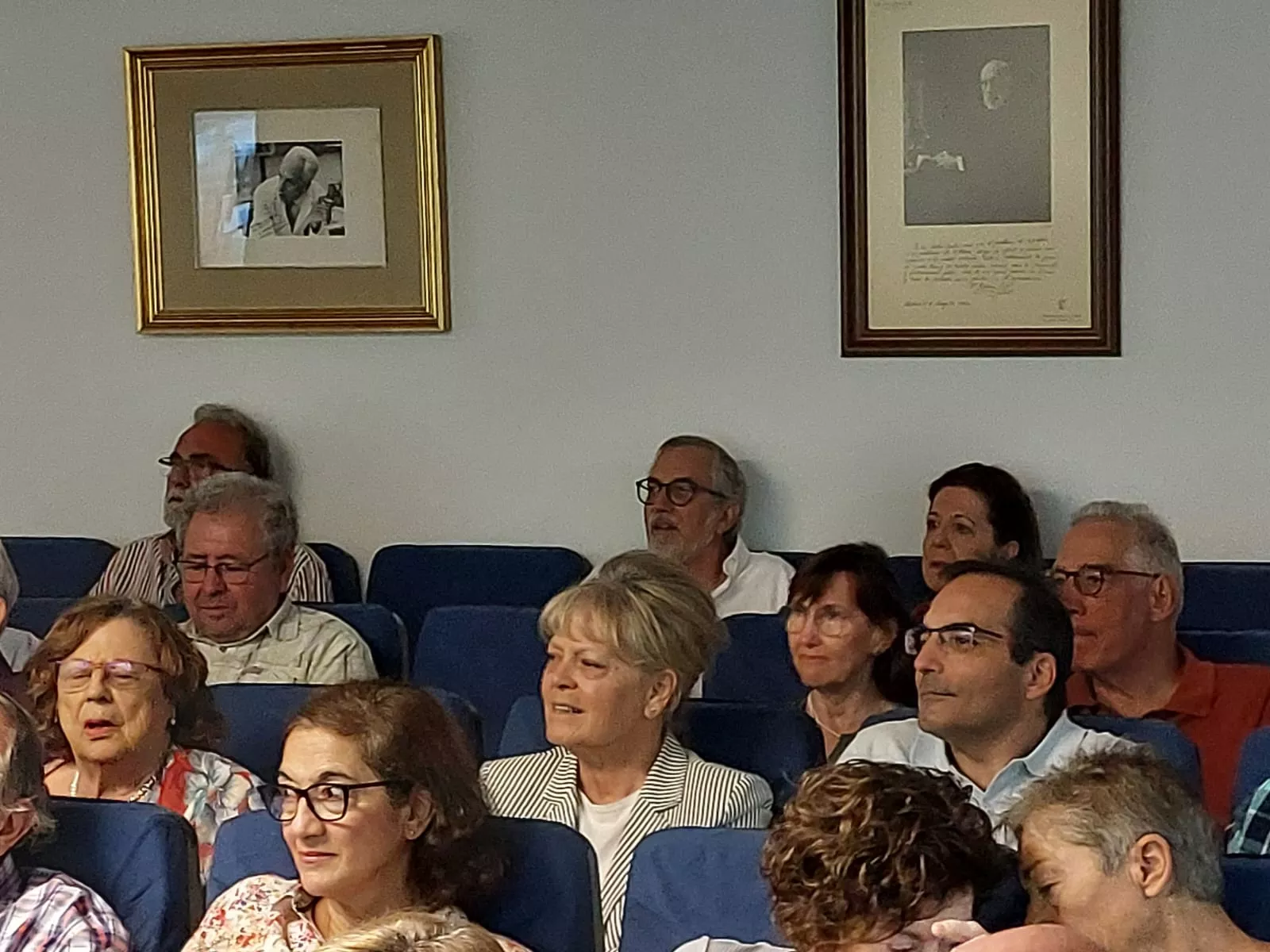 Lectura del Discurso de Ingreso en Asemeya de Ángel Escolán Gelos