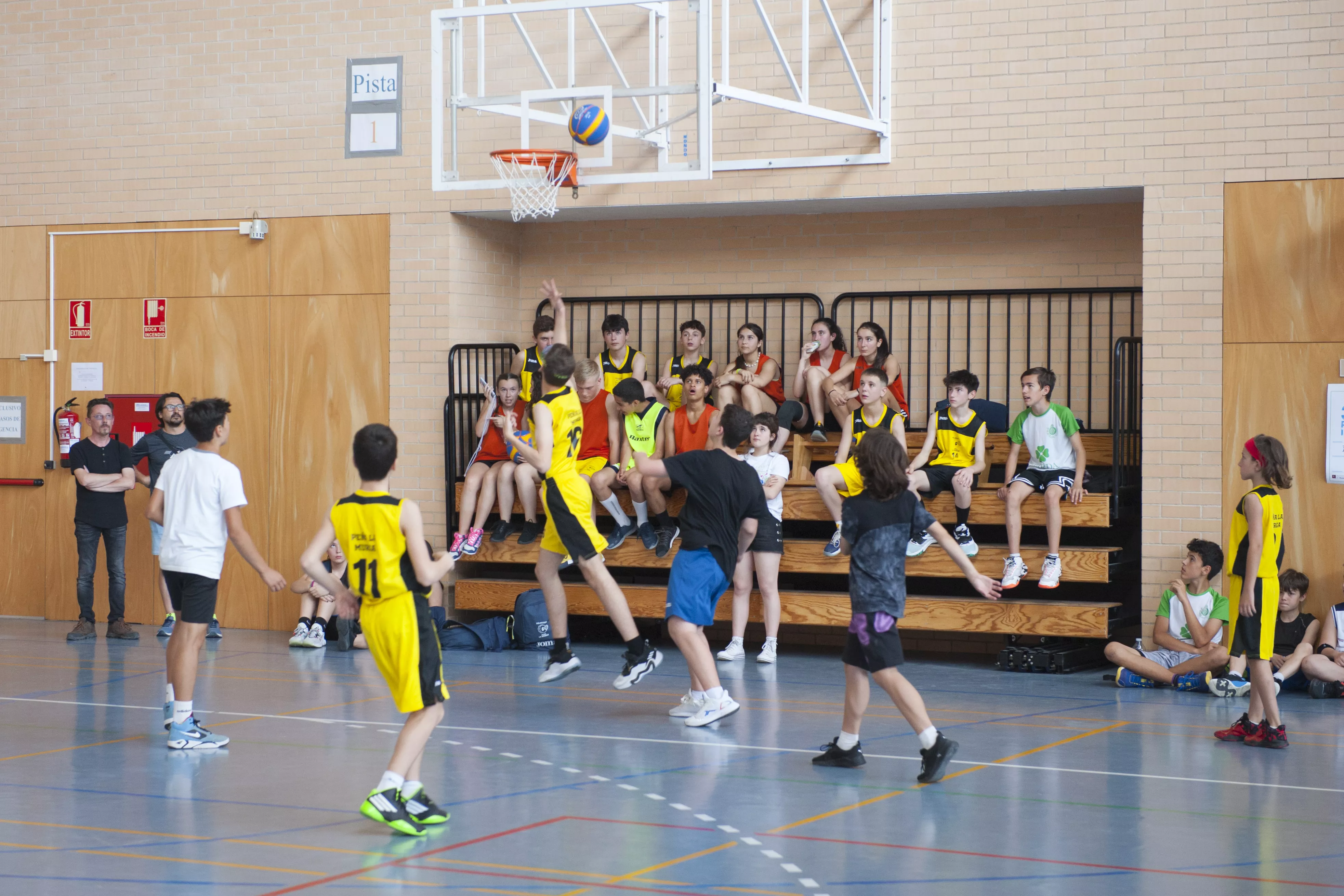 Un momento de la primera edición del Basket 3x3 de Huesca.