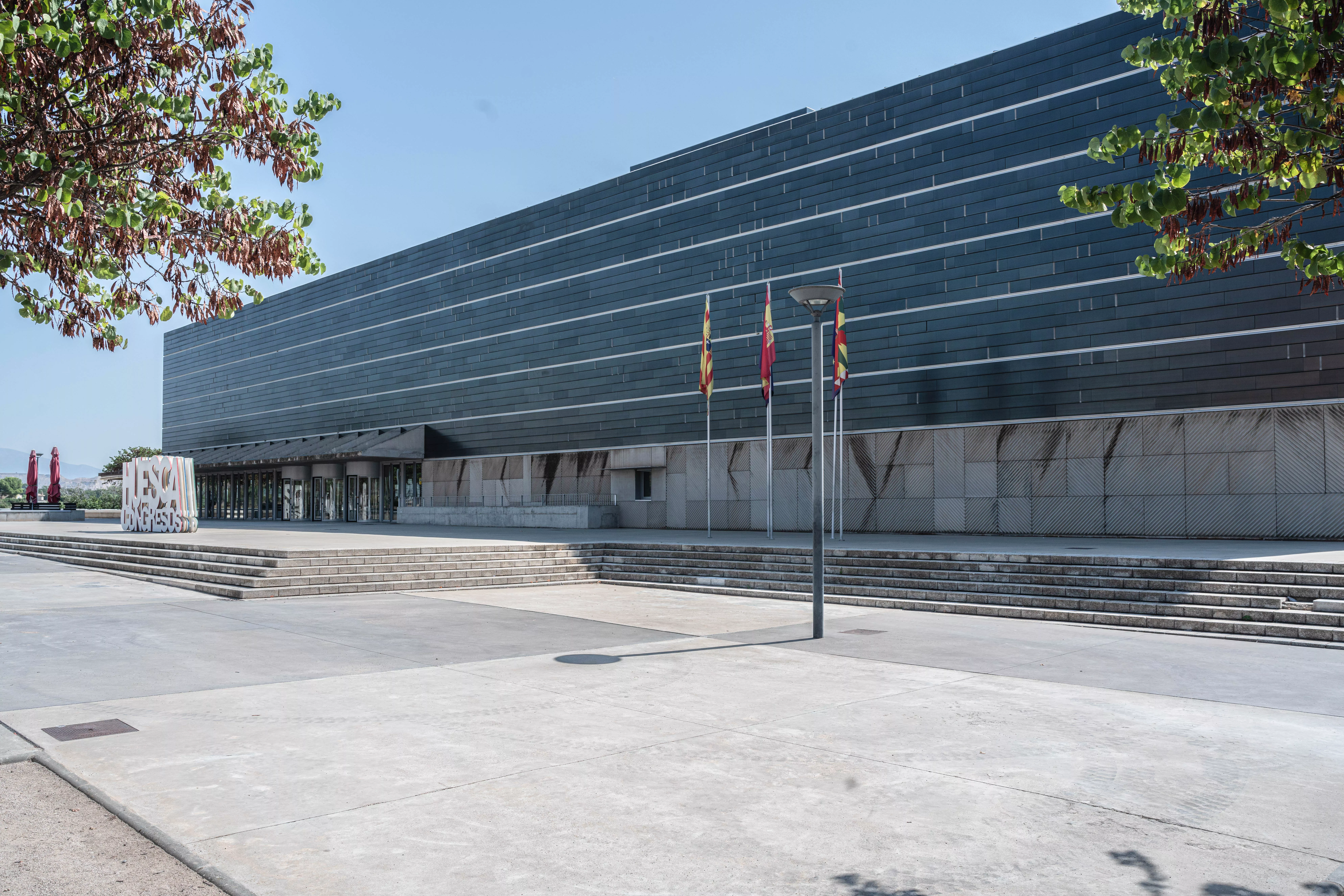 El Festival tendrá lugar en el Palacio de Congresos de Huesca. El Festival tendrá lugar en el Palacio de Congresos de Huesca.