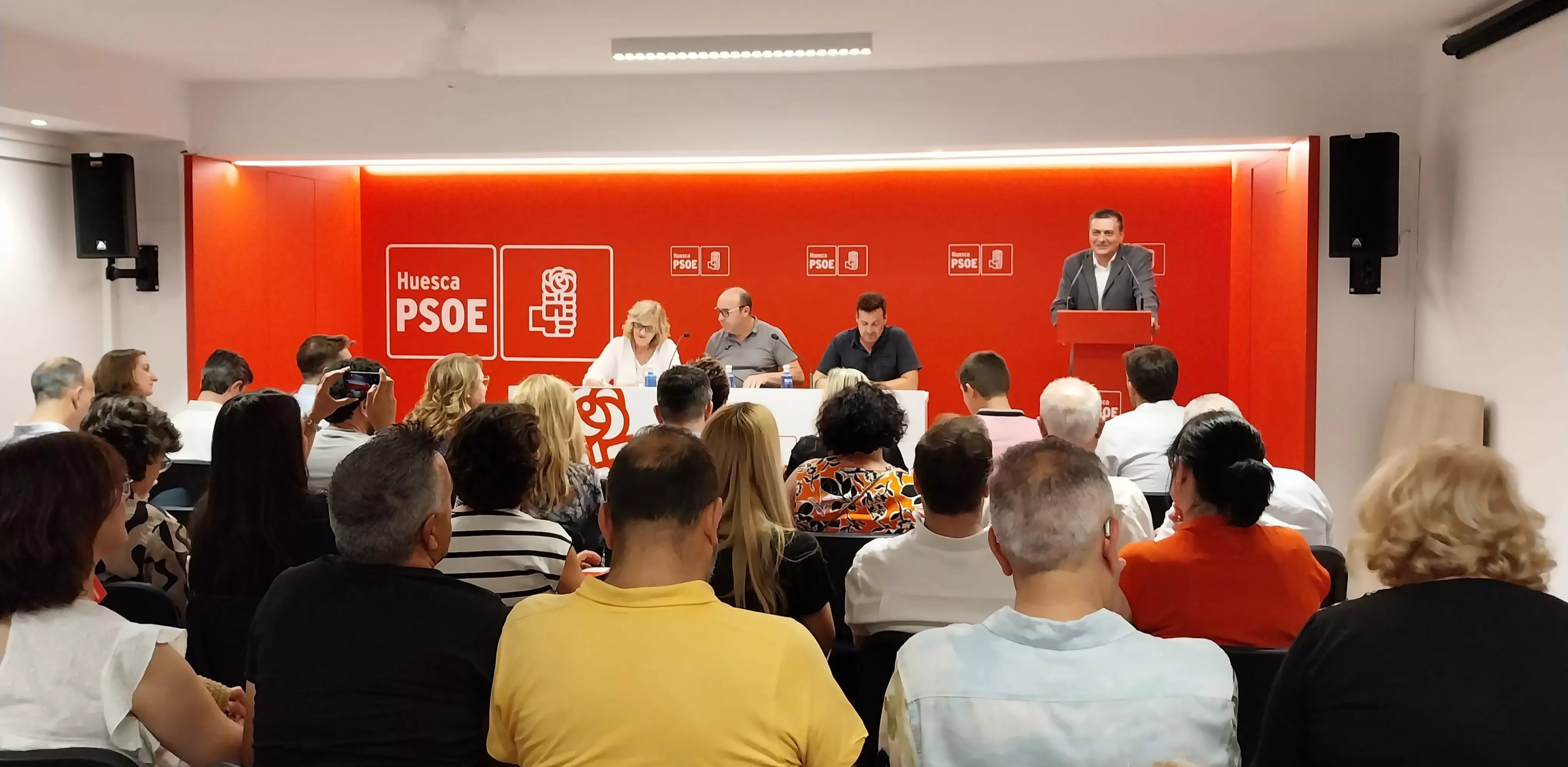 Intervención de Fernando Sabés en el Comité Provincial del PSOE.