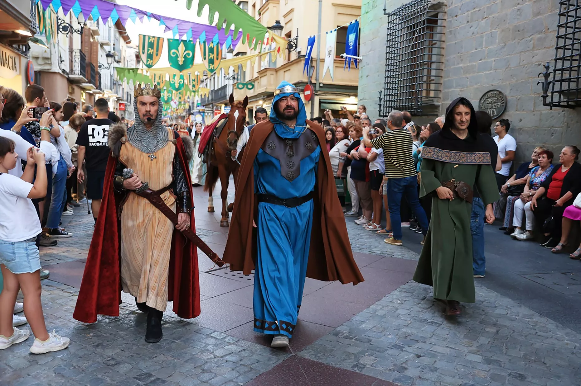El rey Sancho Ramírez llega a Jaca, que se llena de actividad para resaltar la historia de esta ciudad cuna del reino de Aragón.