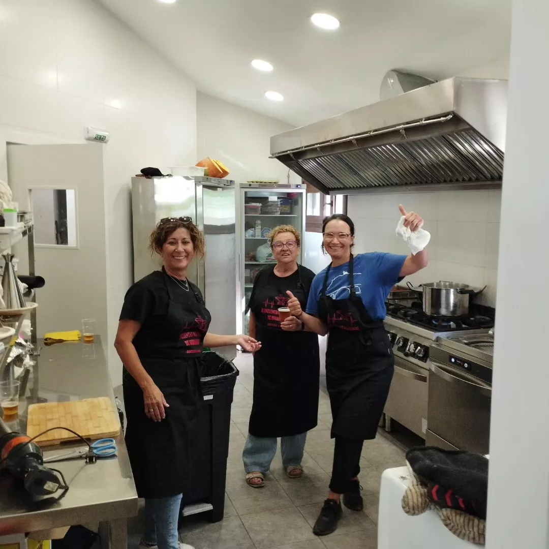 Voluntarias del encuentro de Forjadores que se celebra en Estada. 