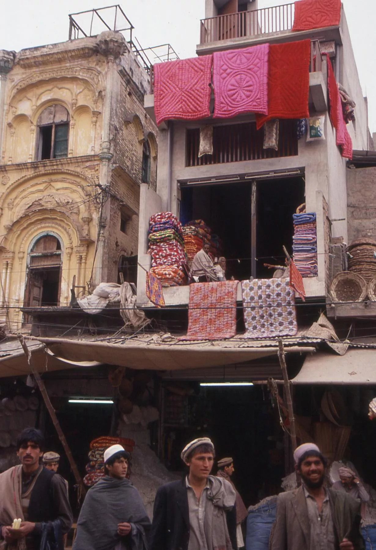 Visita de Marco Pascual a Darra.