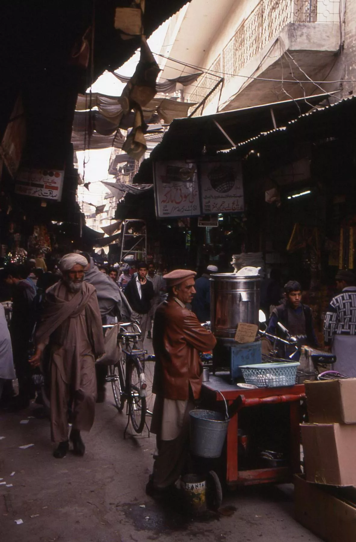 Visita de Marco Pascual a Darra.
