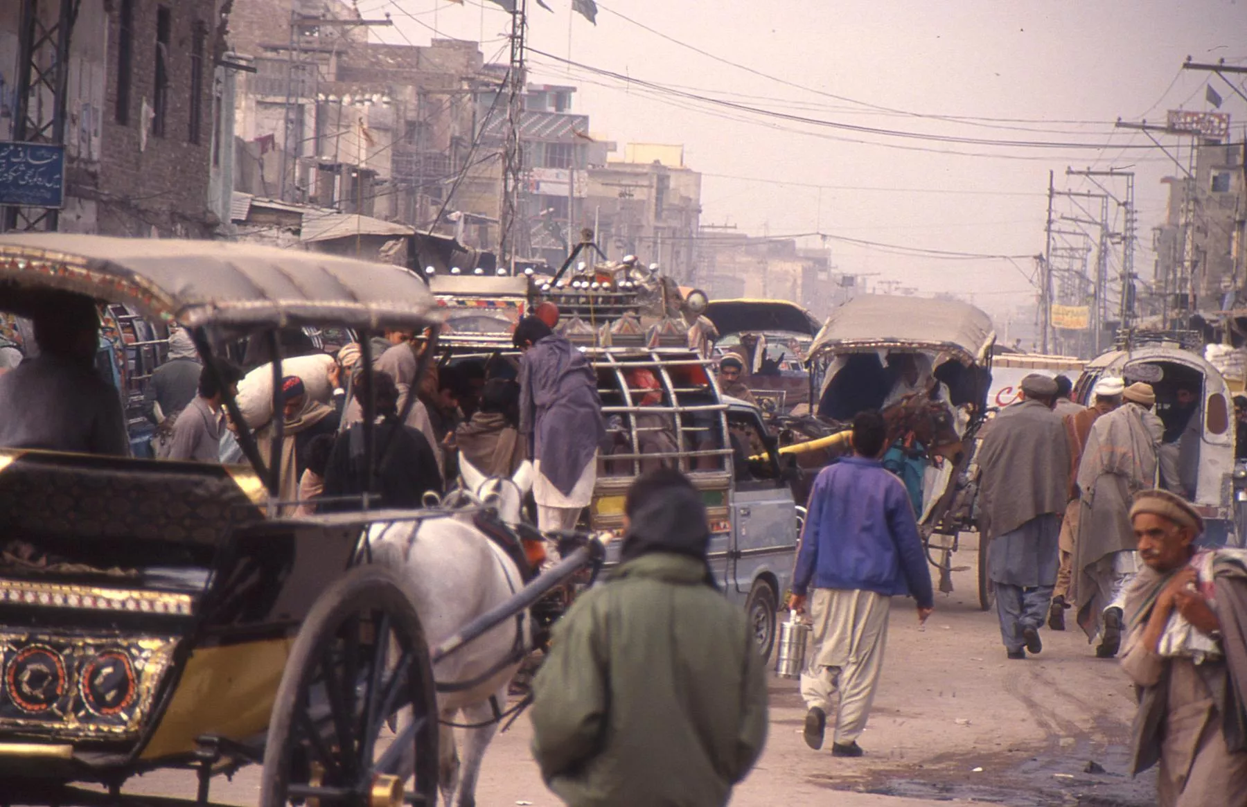 Visita de Marco Pascual a Darra.