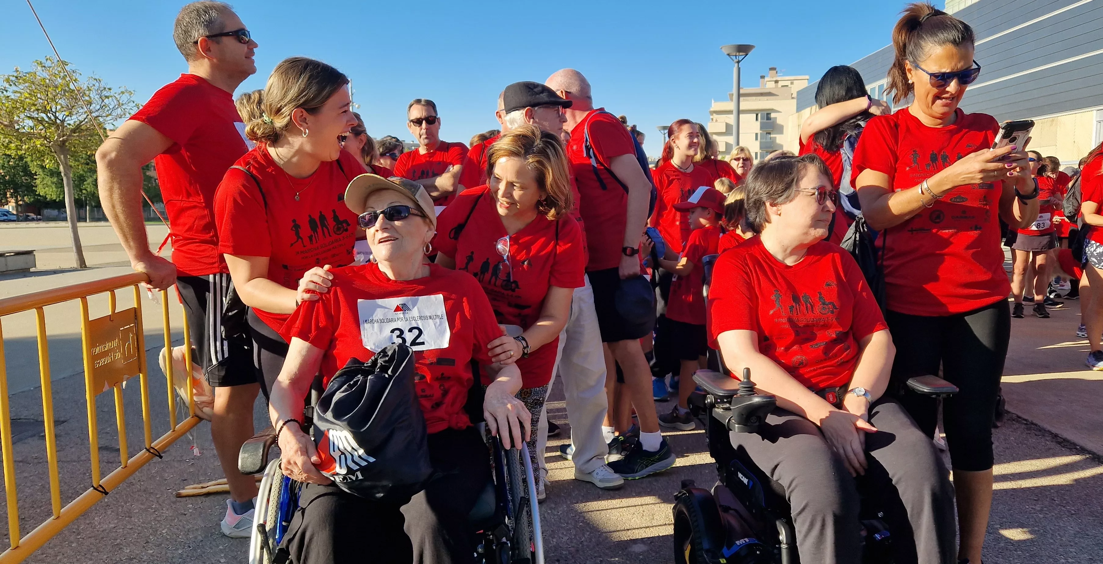 I Marcha por la Esclerosis Múltiple en Huesca. Foto Myriam Martínez 