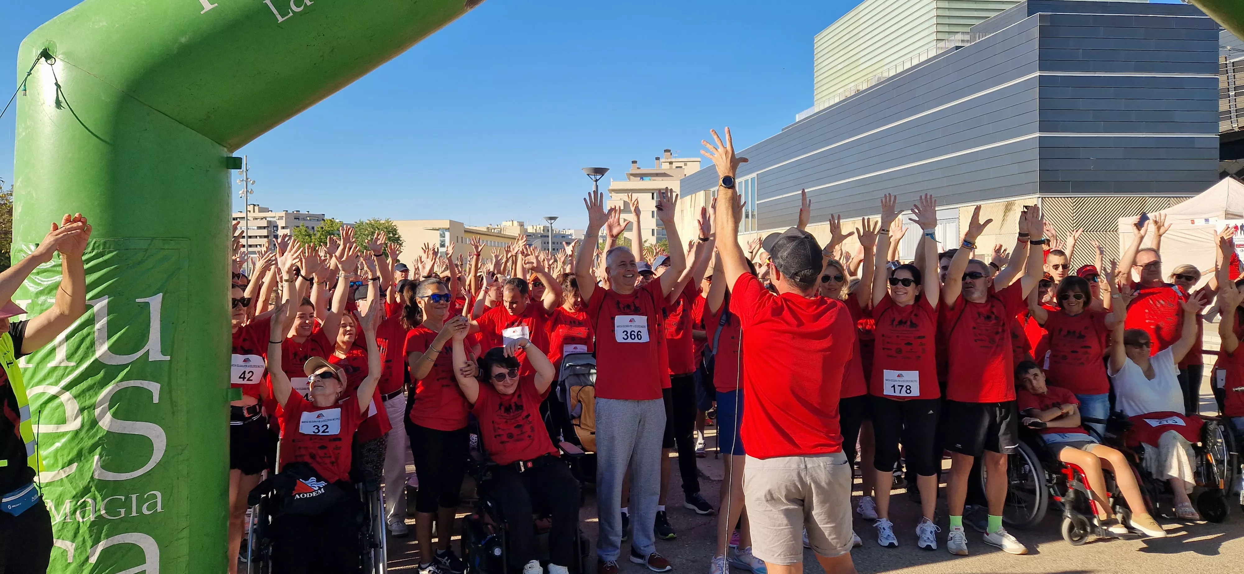 I Marcha por la Esclerosis Múltiple celebrada en Huesca. Foto Myriam Martínez 