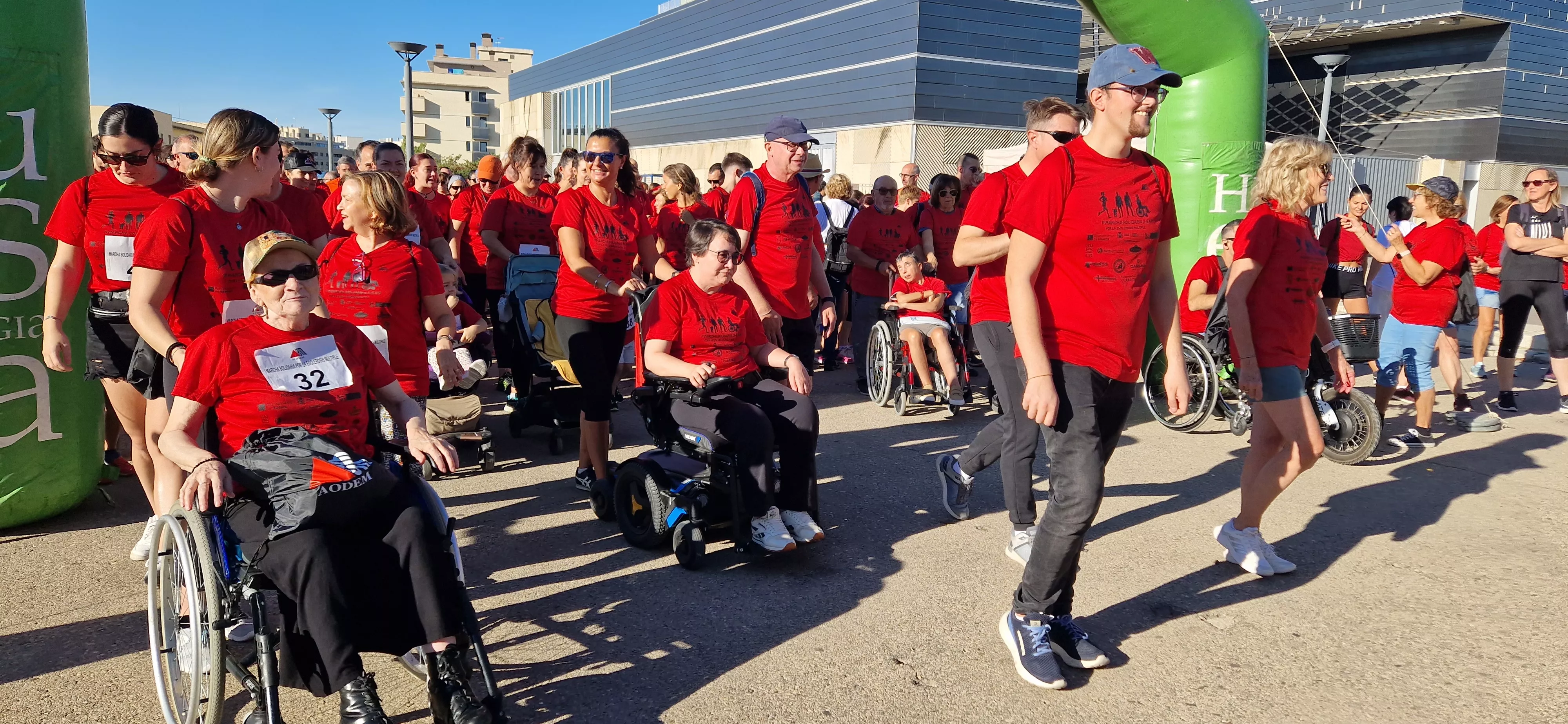 I Marcha por la Esclerosis Múltiple en Huesca. Foto Myriam Martínez 