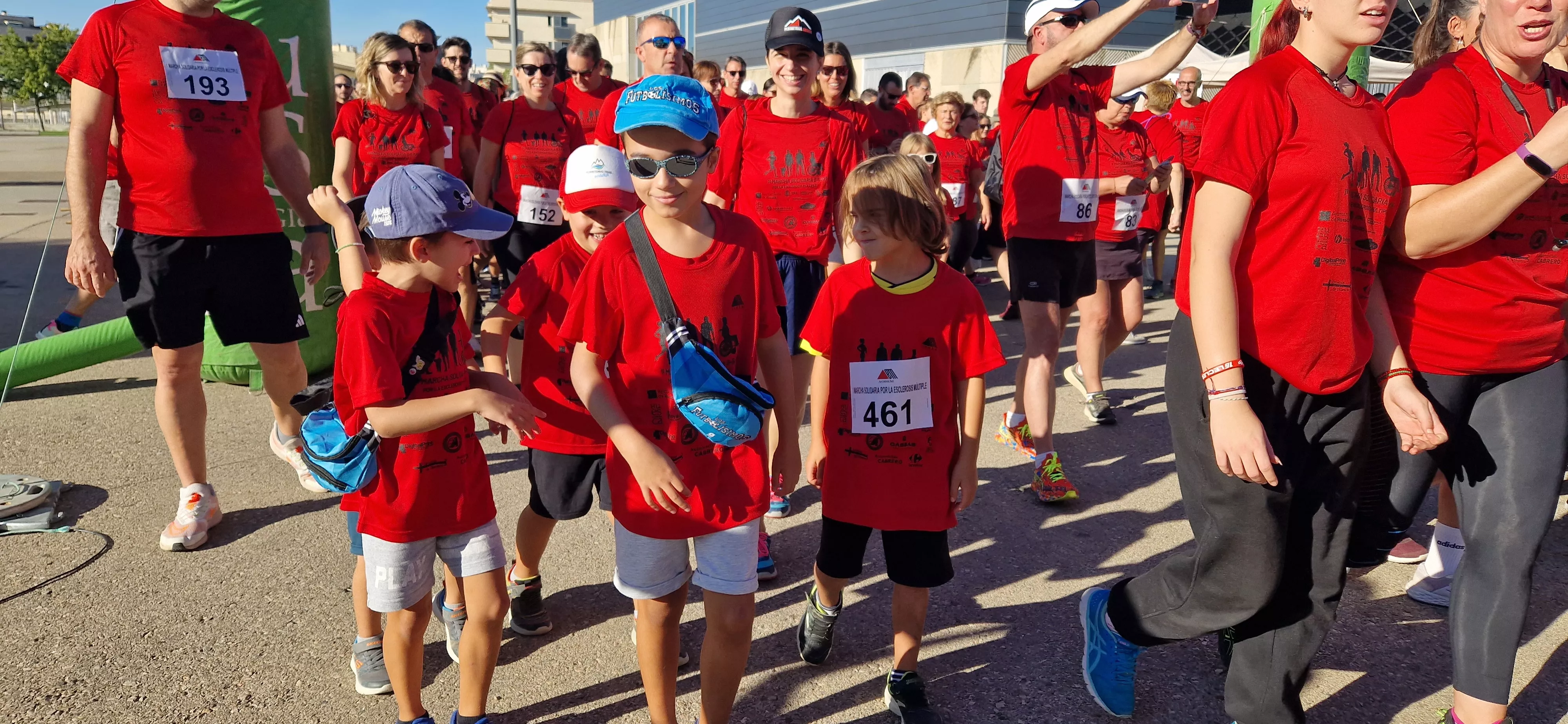 I Marcha por la Esclerosis Múltiple en Huesca. Foto Myriam Martínez 
