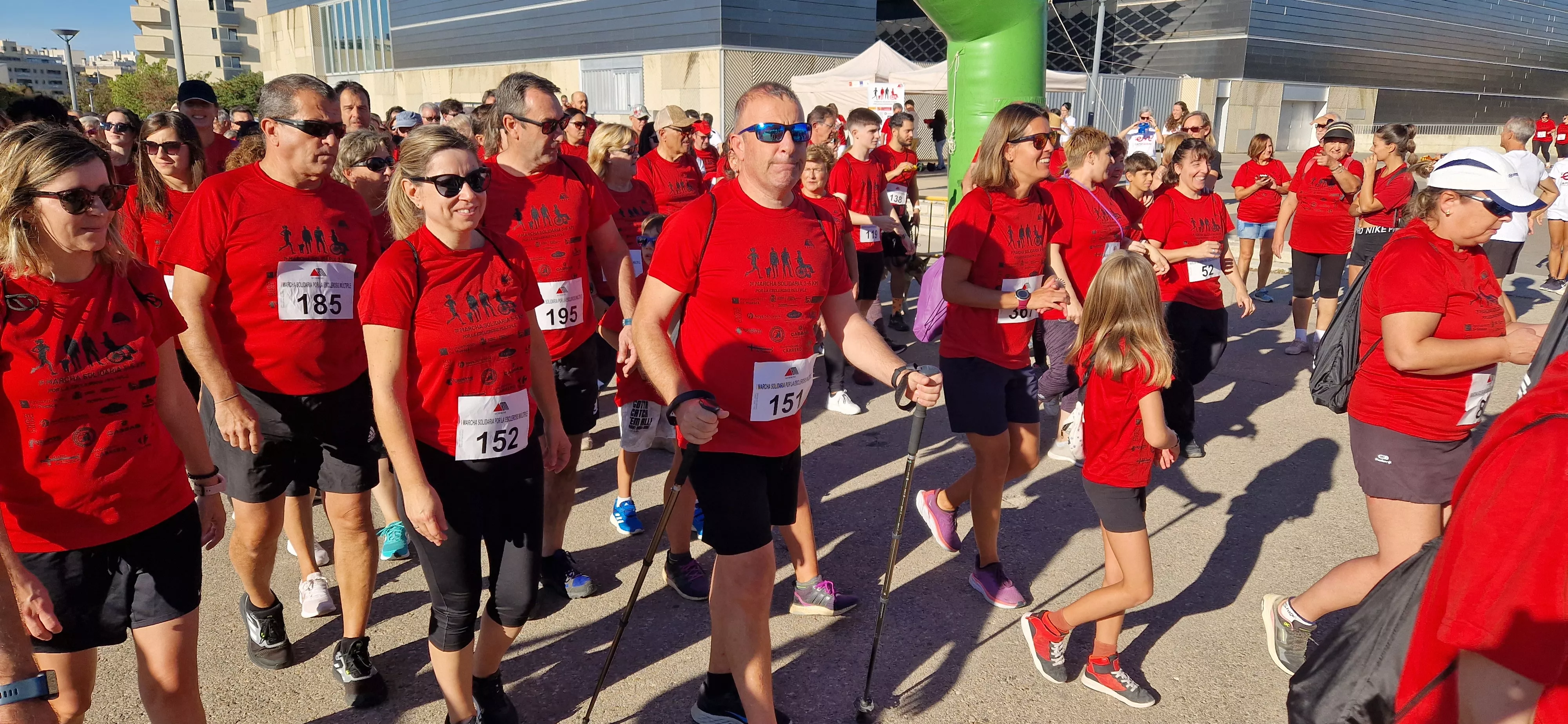 I Marcha por la Esclerosis Múltiple en Huesca. Foto Myriam Martínez 