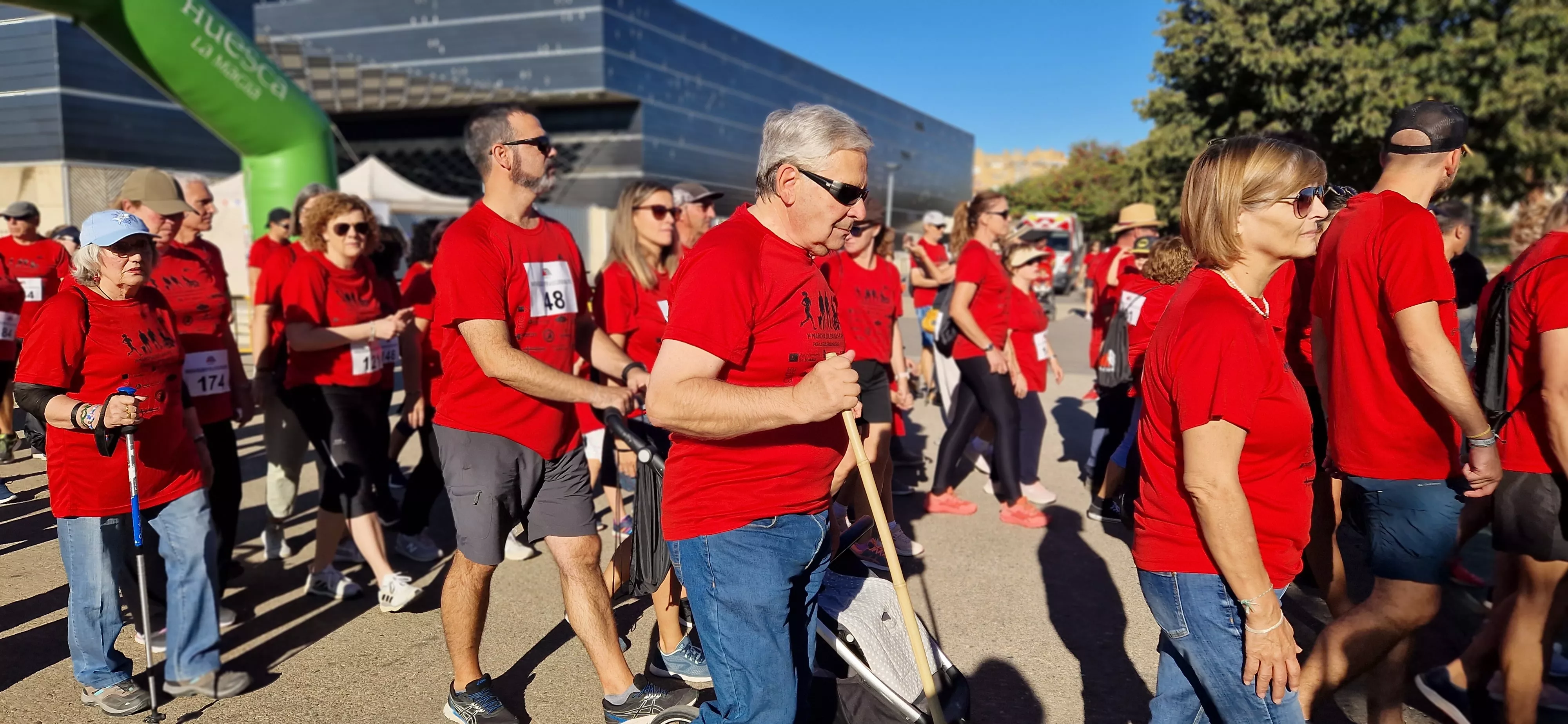 I Marcha por la Esclerosis Múltiple en Huesca. Foto Myriam Martínez 