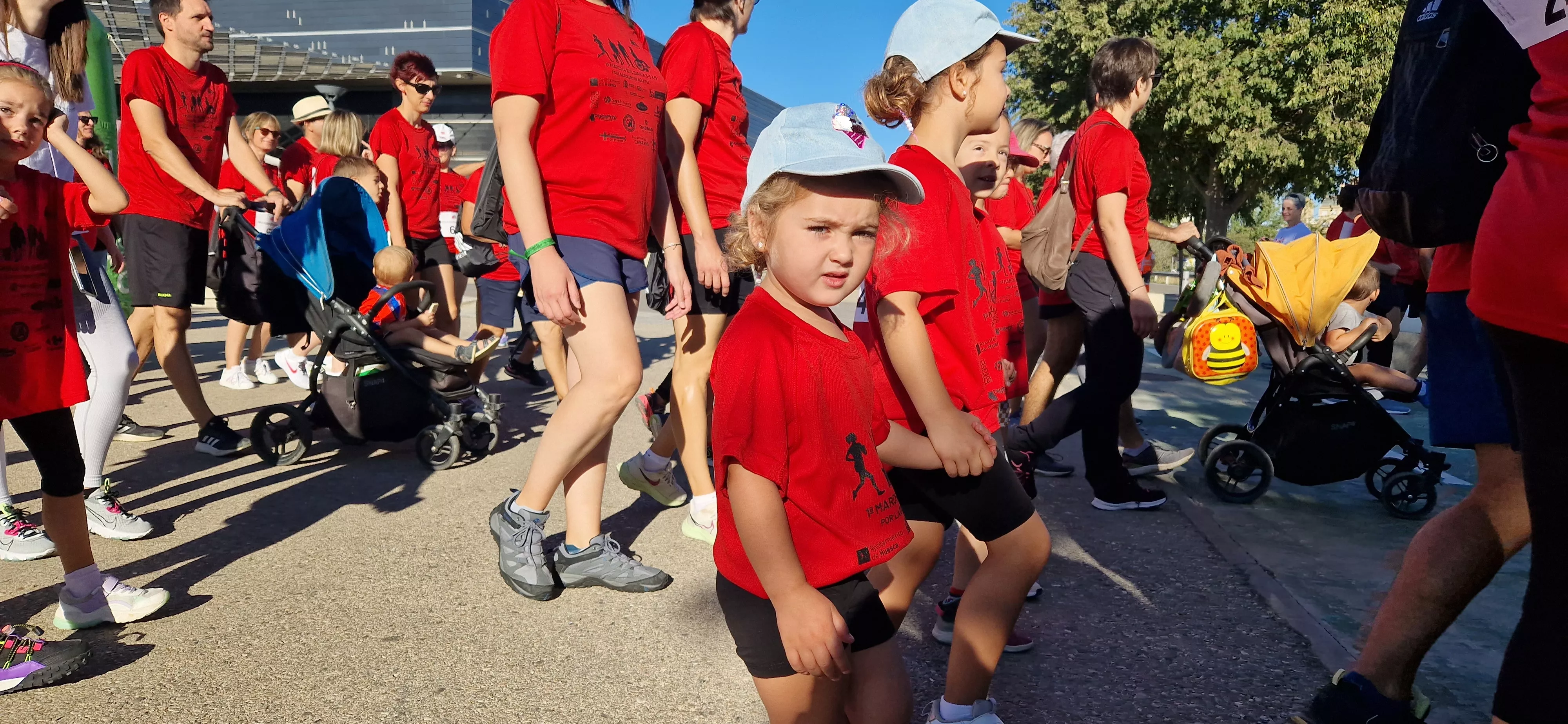 I Marcha por la Esclerosis Múltiple en Huesca. Foto Myriam Martínez 