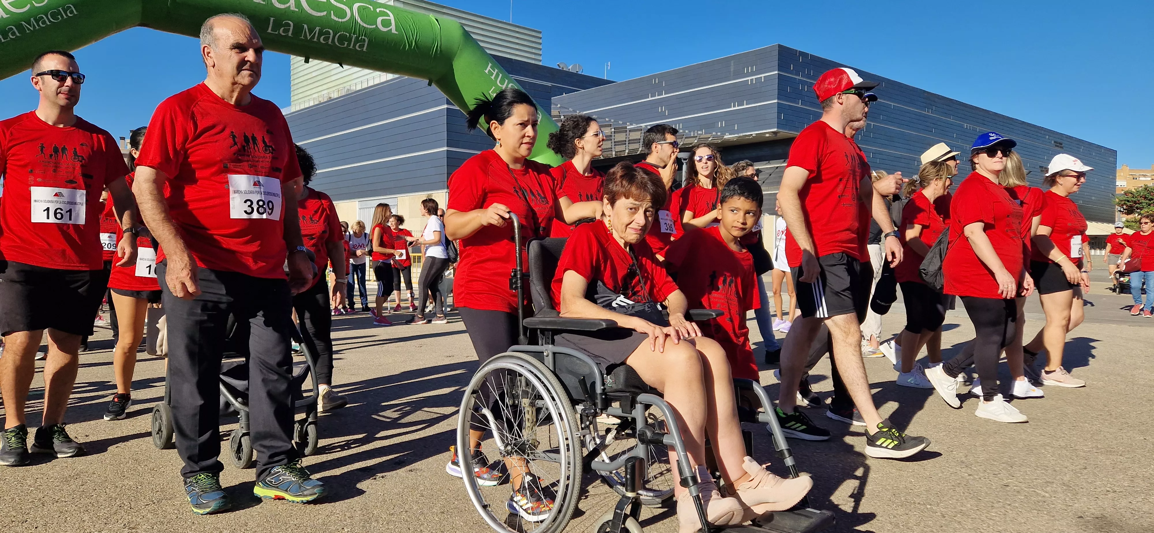 I Marcha por la Esclerosis Múltiple en Huesca. Foto Myriam Martínez 