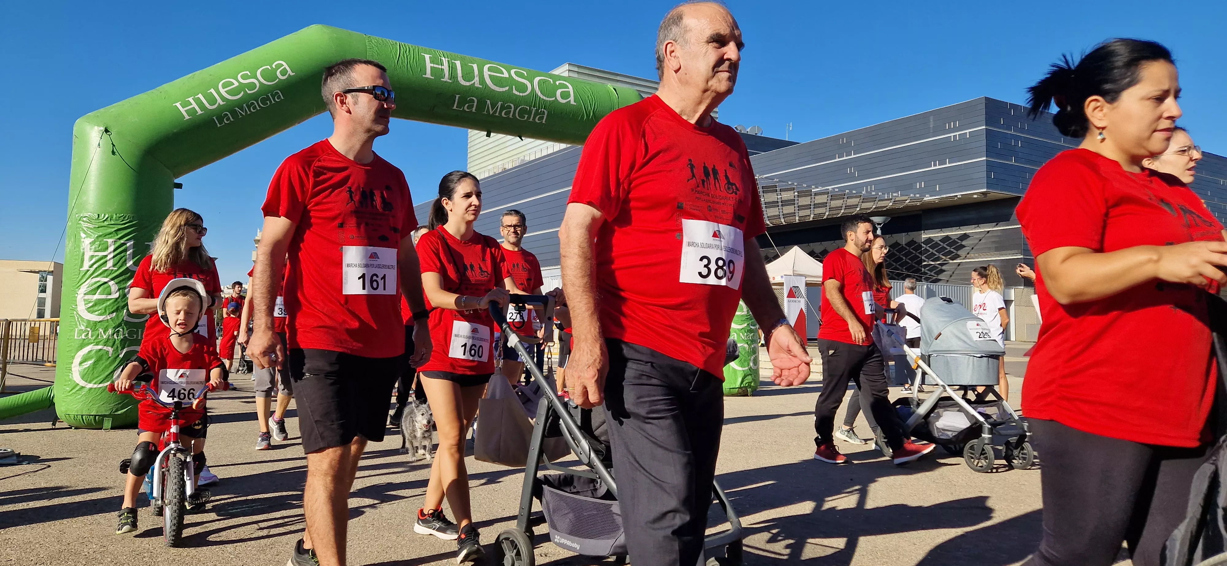 I Marcha por la Esclerosis Múltiple en Huesca. Foto Myriam Martínez 