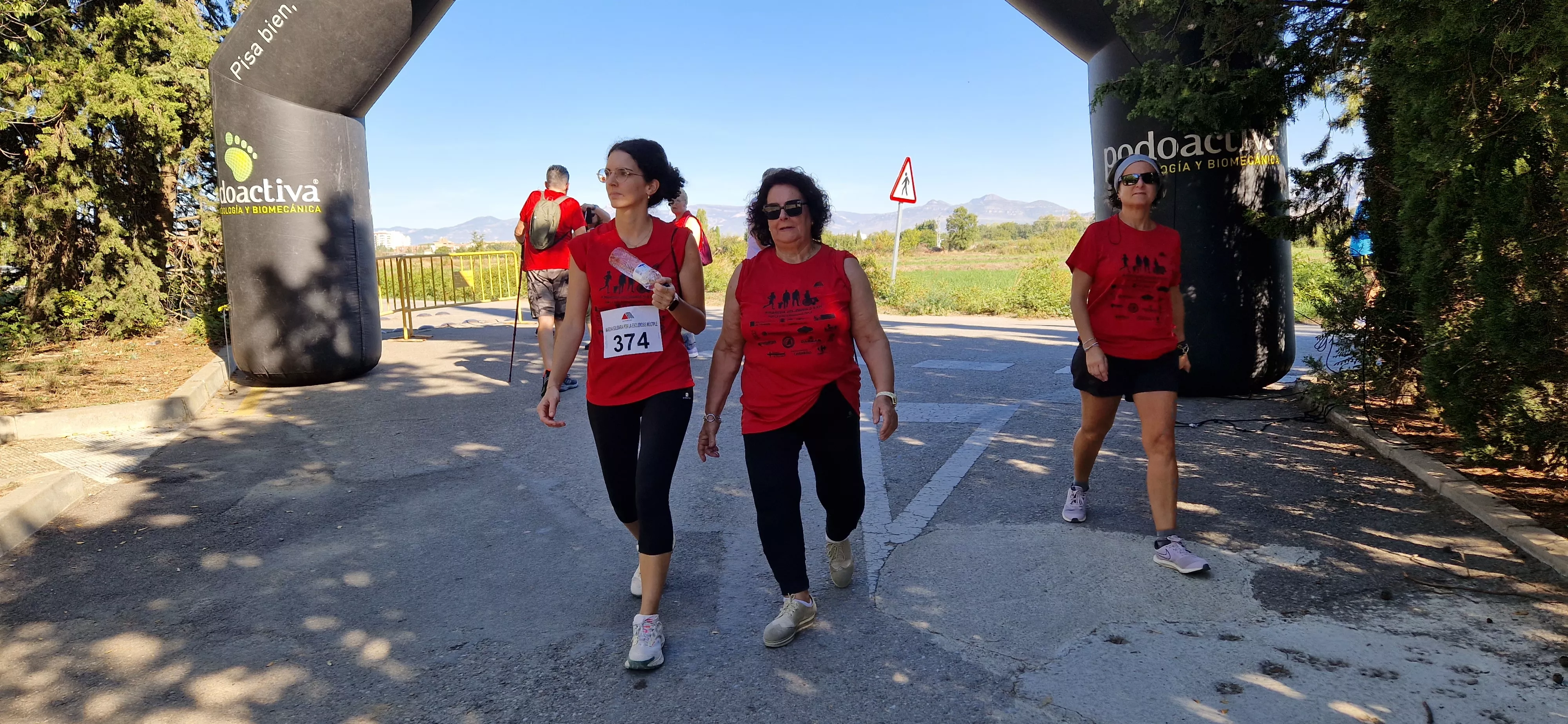 I Marcha por la Esclerosis Múltiple en Huesca. Foto Myriam Martínez 