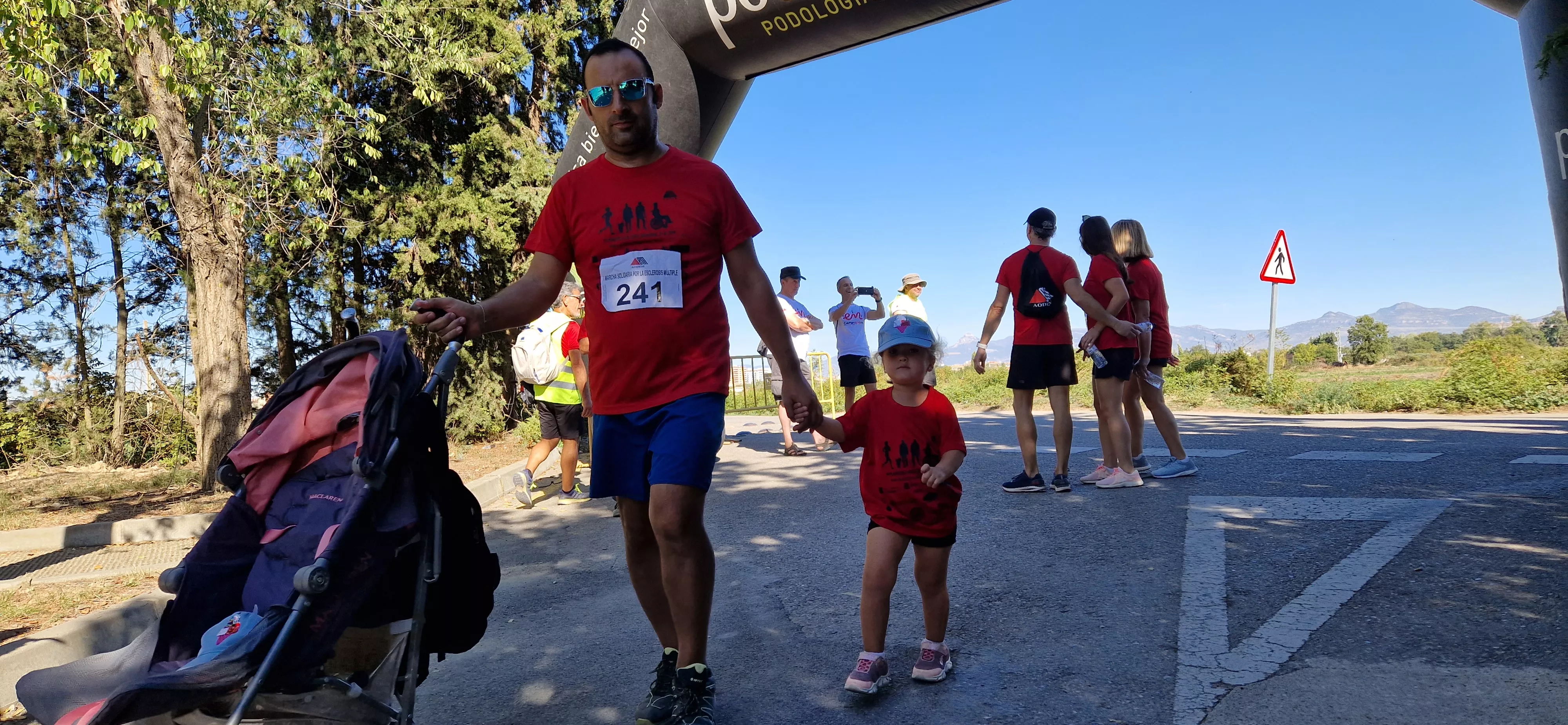 I Marcha por la Esclerosis Múltiple en Huesca. Foto Myriam Martínez 