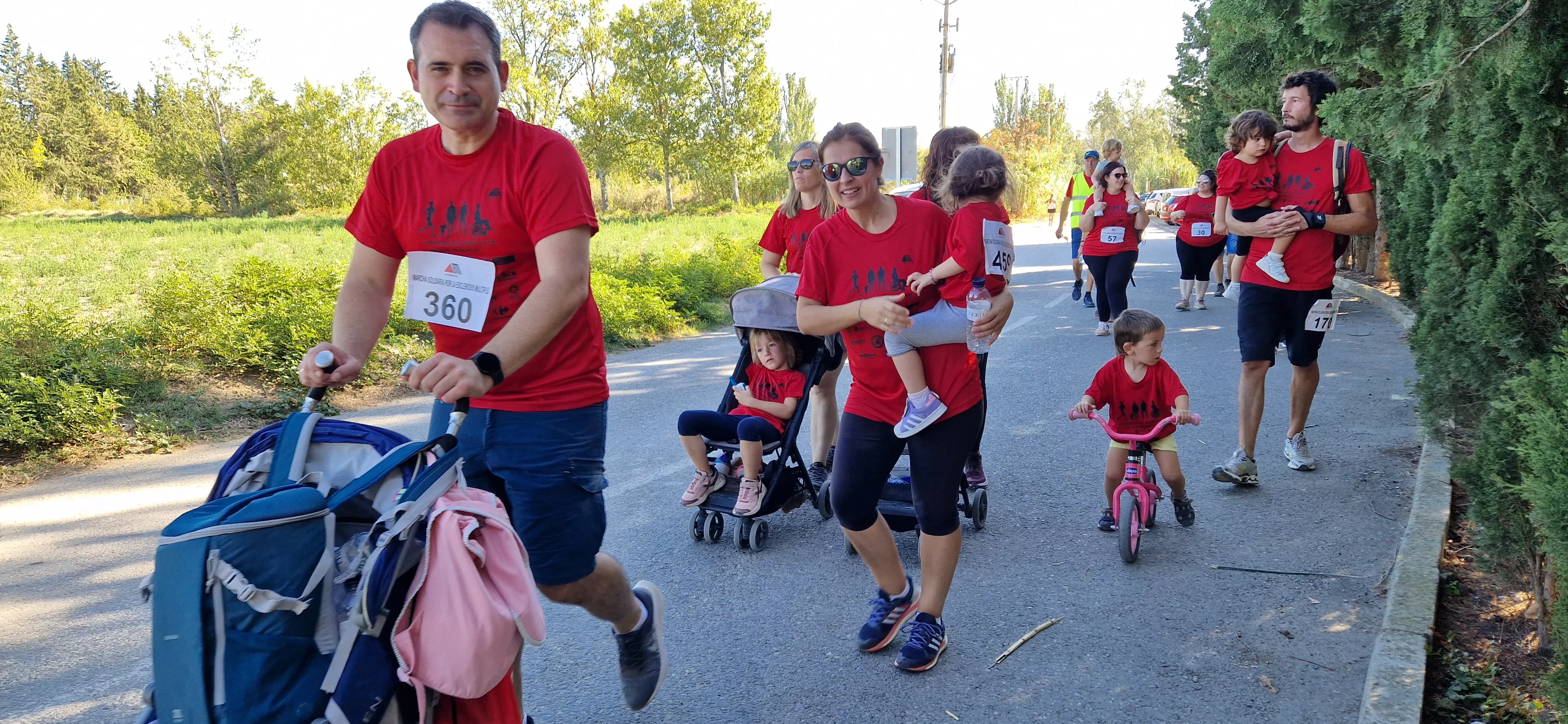 I Marcha por la Esclerosis Múltiple en Huesca. Foto Myriam Martínez 