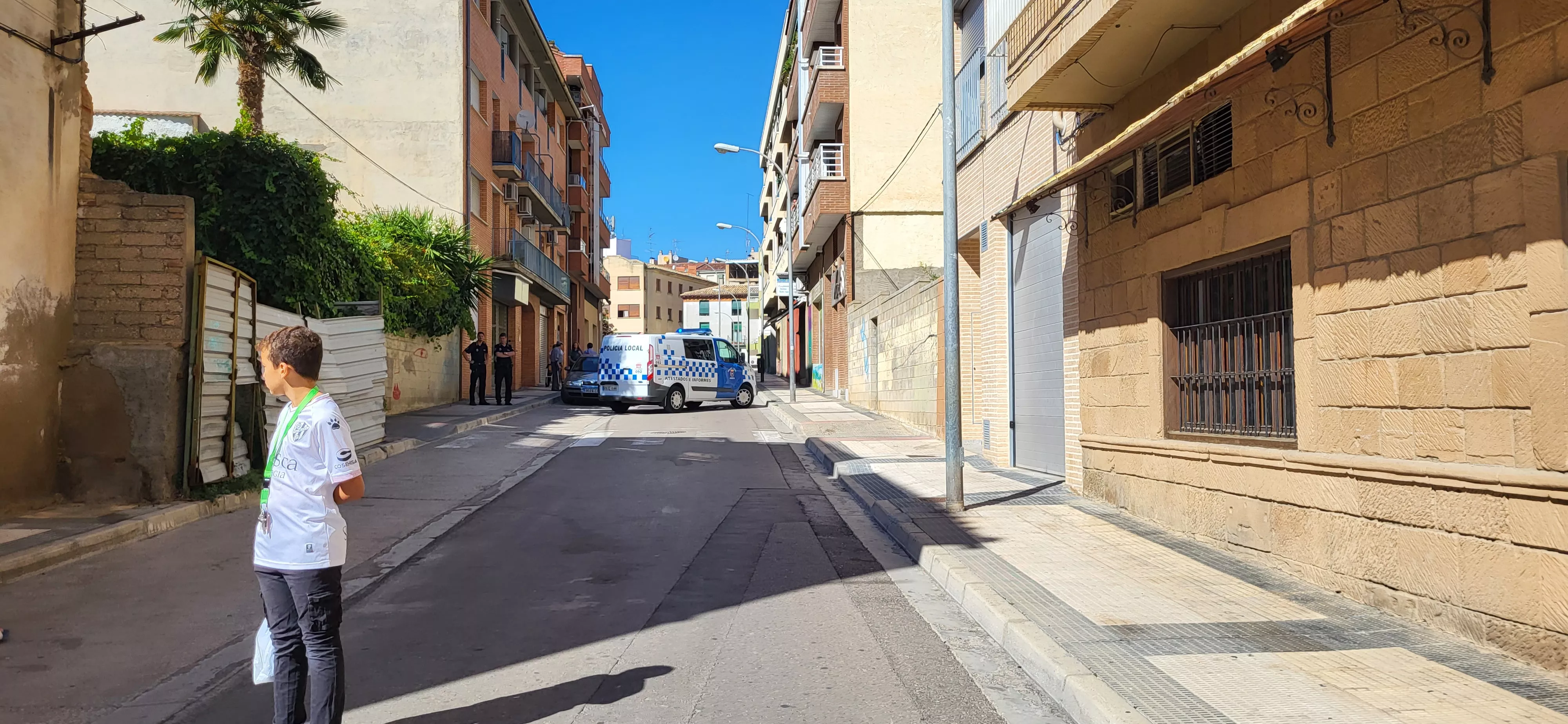 Incendio declarado en una casa okupada de la plaza San Félix y San Voto de Huesca. Foto Mercedes Manterola