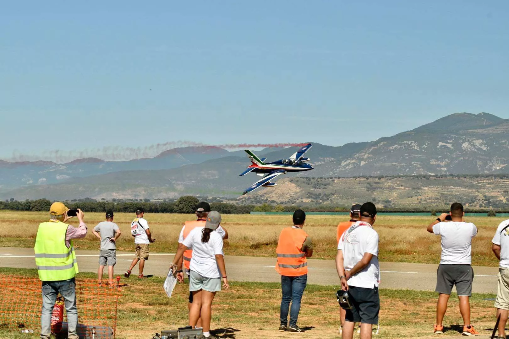 Exhibición de aeromodelismo en Igriés. Foto Club Aeromodelismo Osca