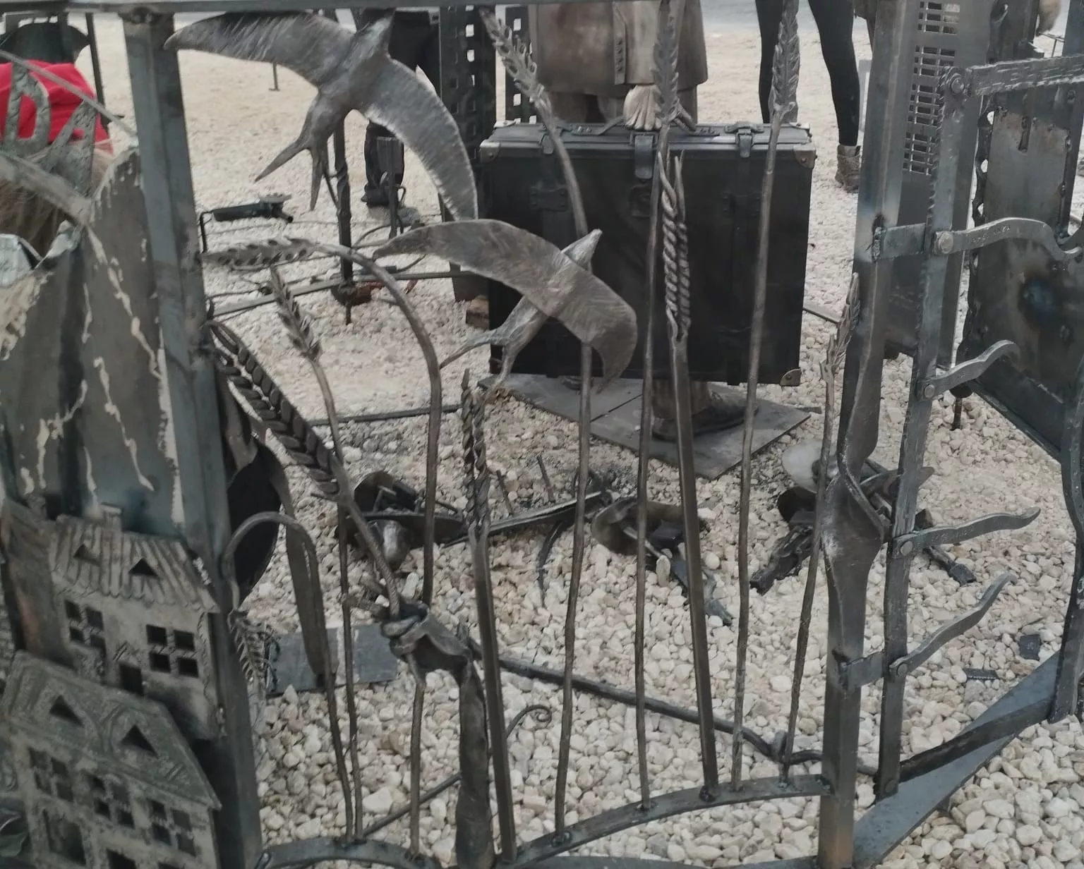 Detalle de "Éxodo". 