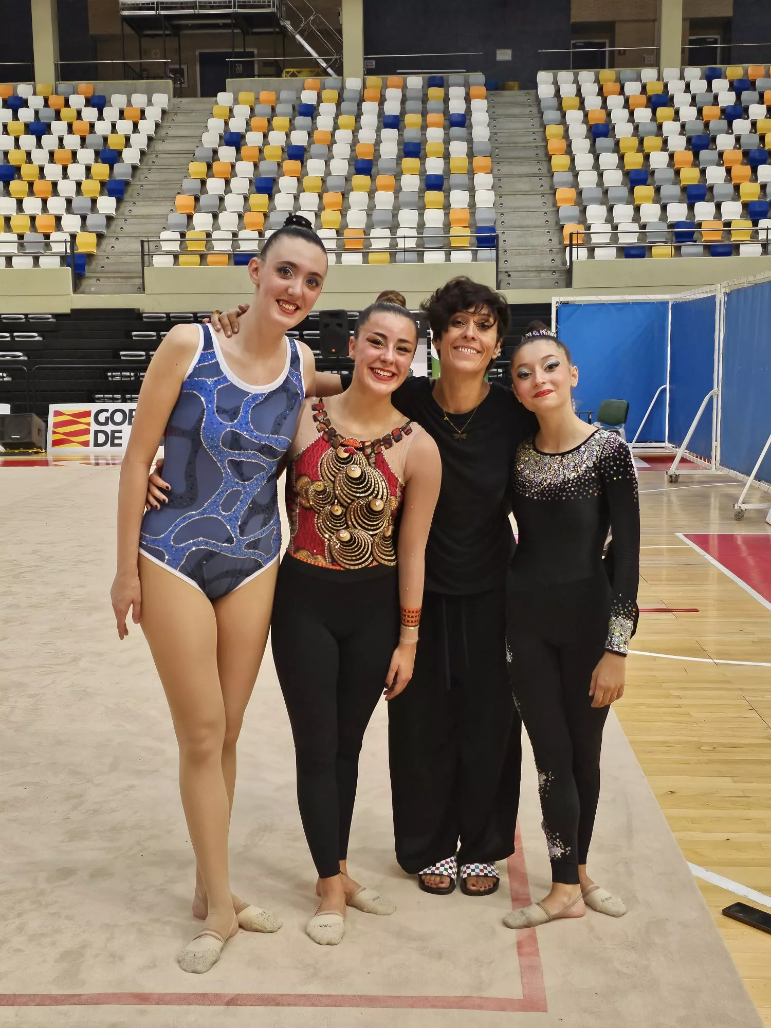 Claudia Casas, María Otín y Cristina Perea (Club 90) y Laura López (Club 2000).
