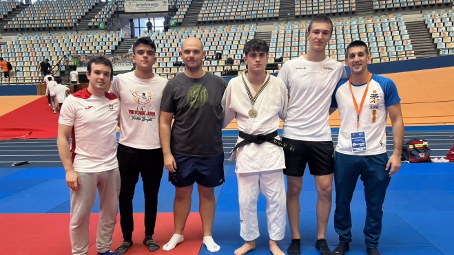 juniors valencia (002) juniors valencia (002)